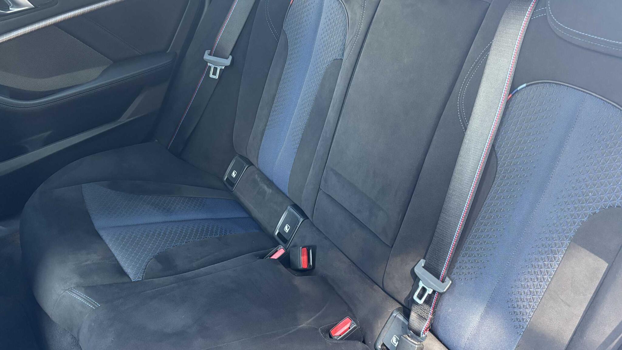 BMW 2 Series view 13