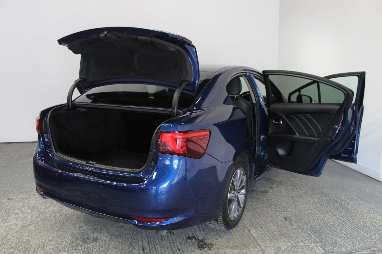 Toyota Avensis view 23