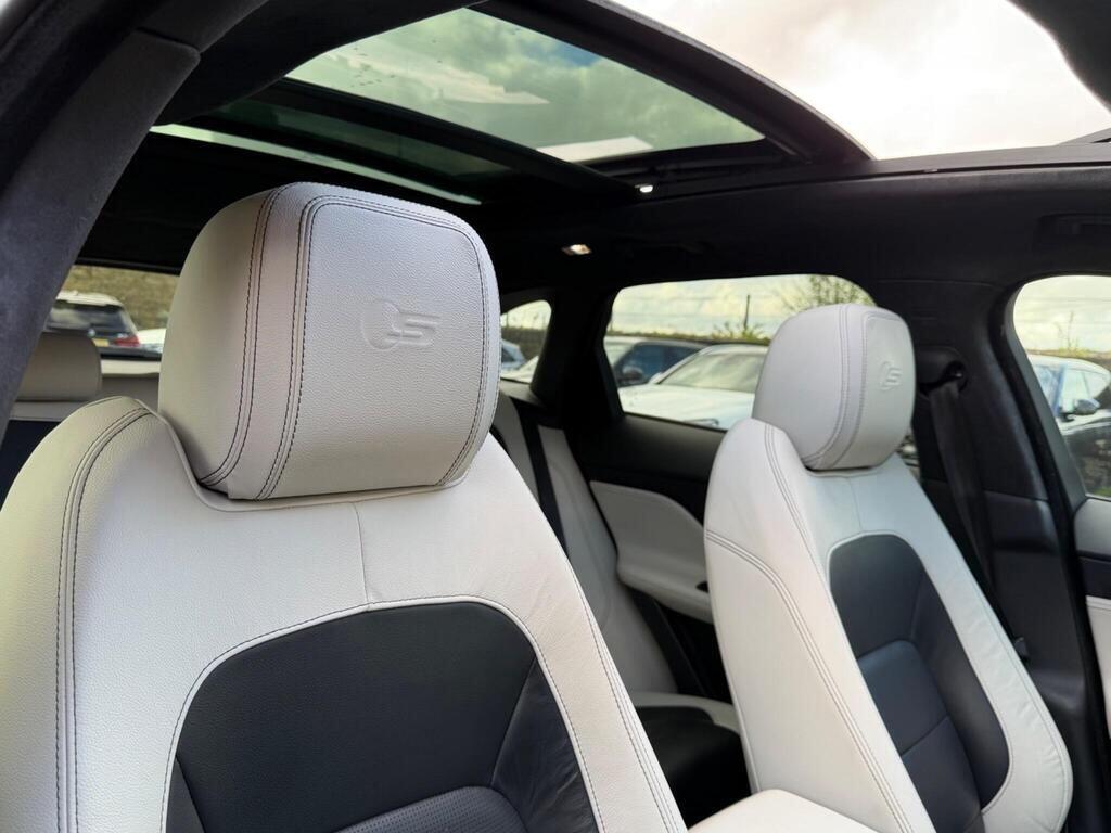 Jaguar F-Pace view 20