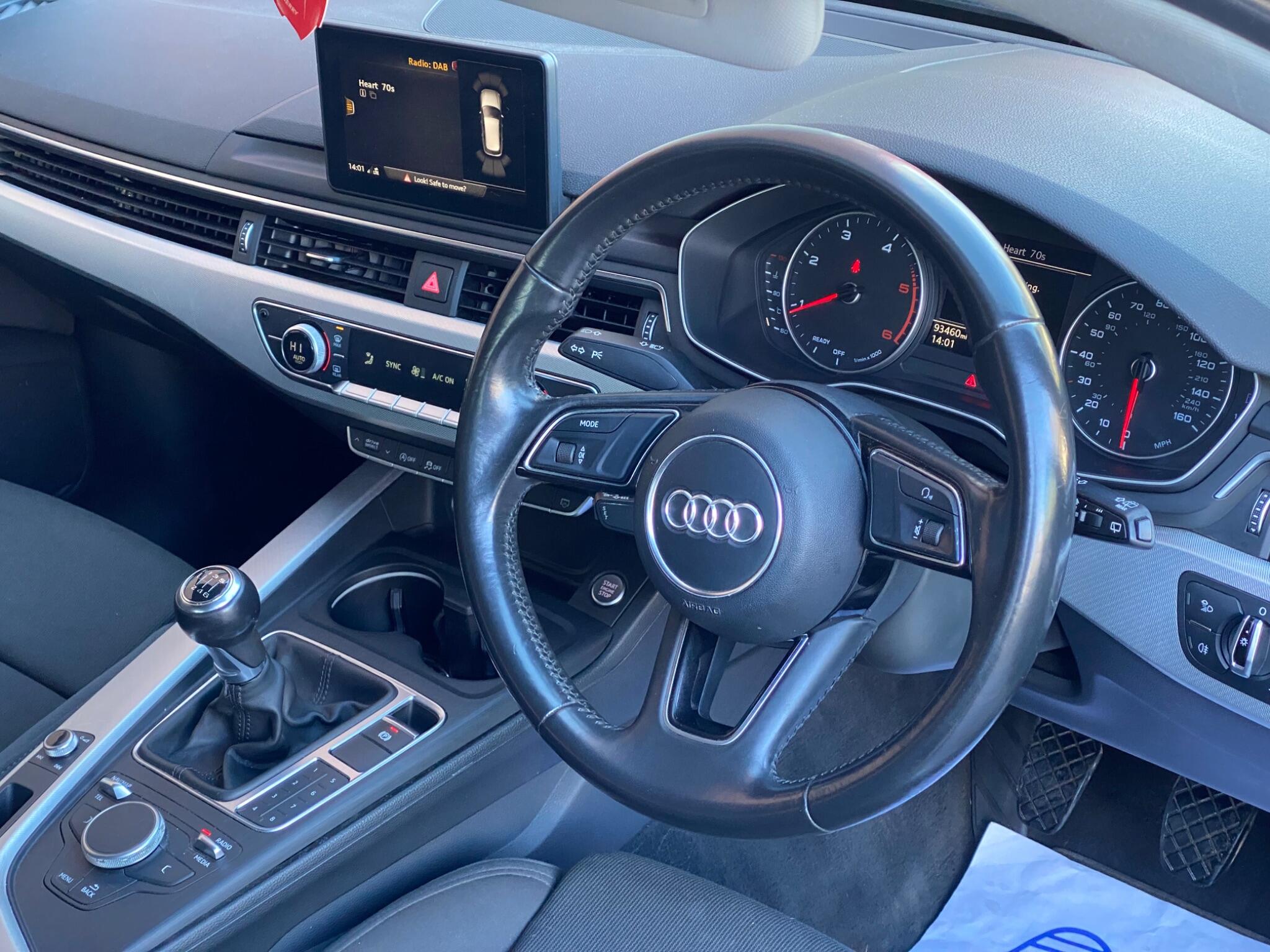 Audi A4 view 58