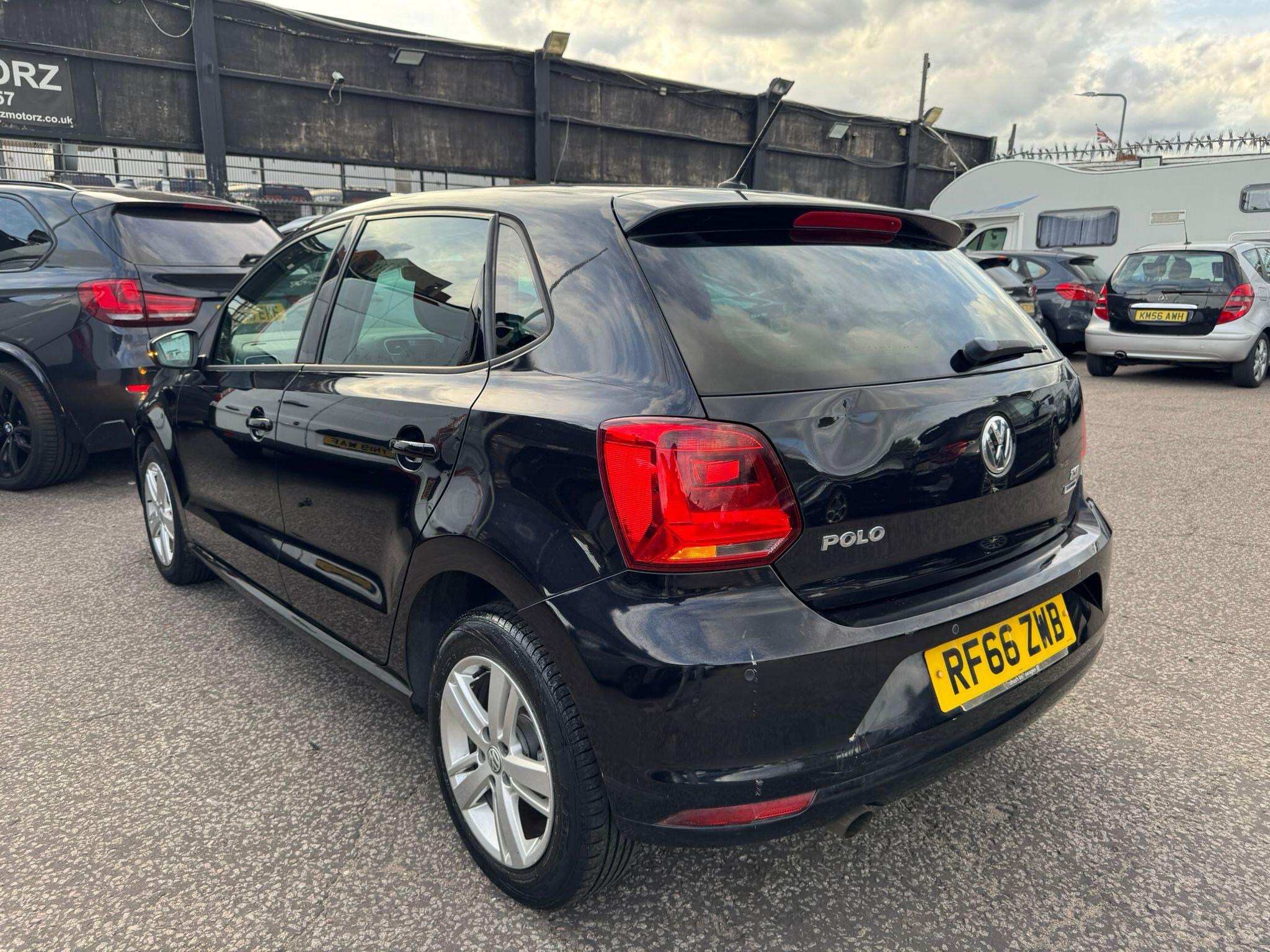 Volkswagen Polo view 14