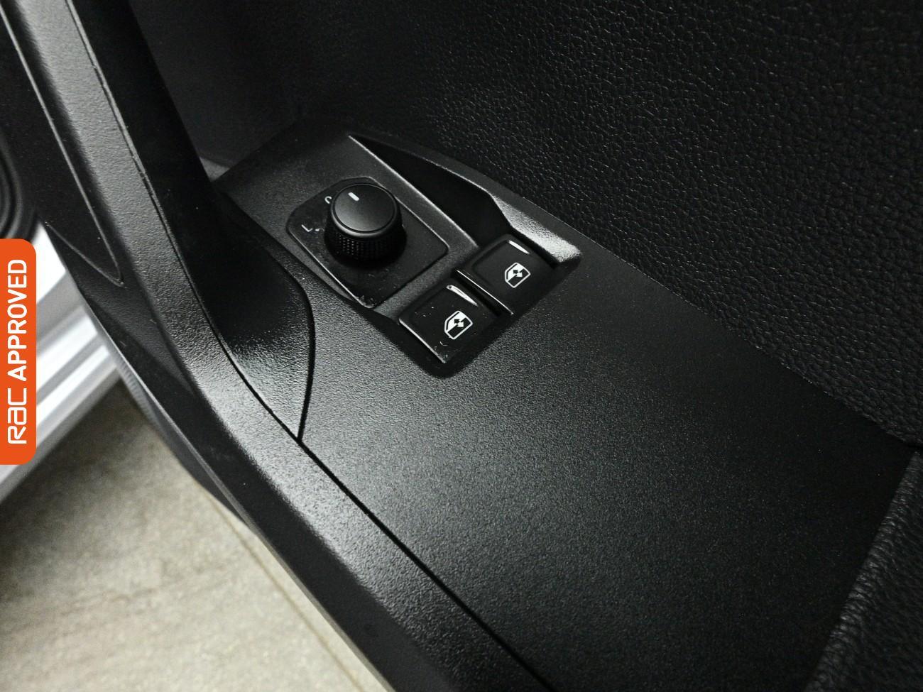SEAT Ibiza view 23