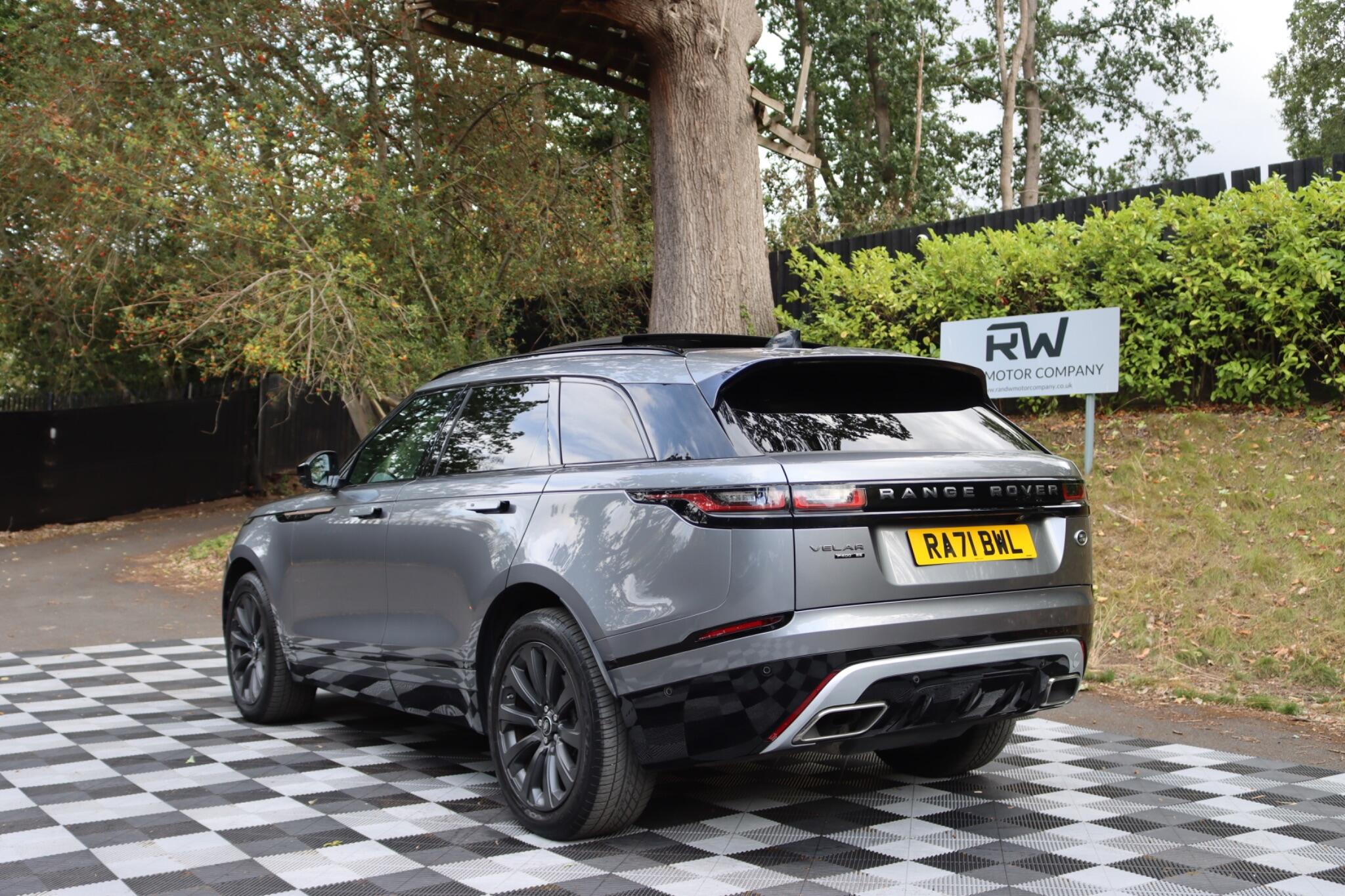 Land Rover Range Rover Velar view 19