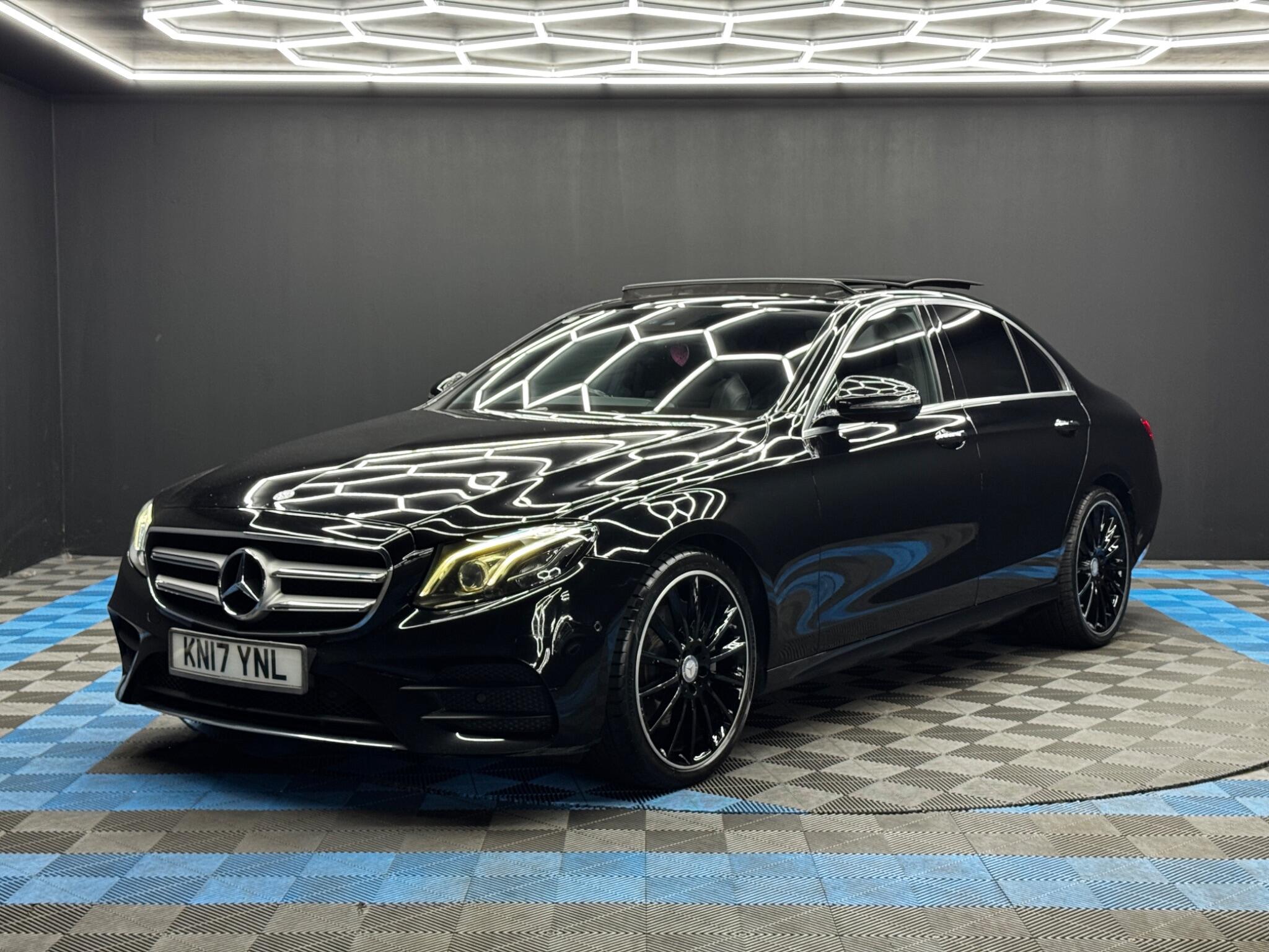 Mercedes-Benz E-Class view 3