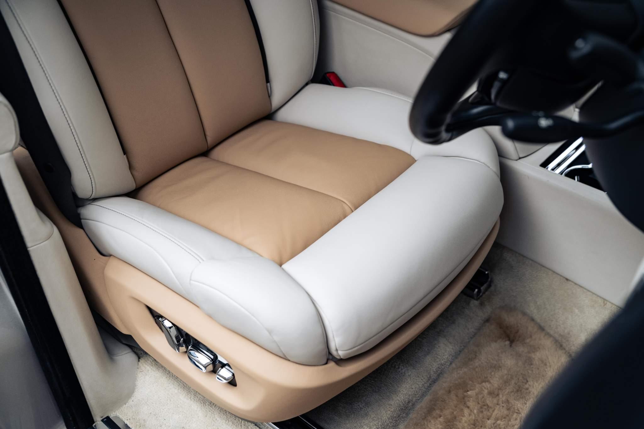 Rolls-Royce Phantom view 55