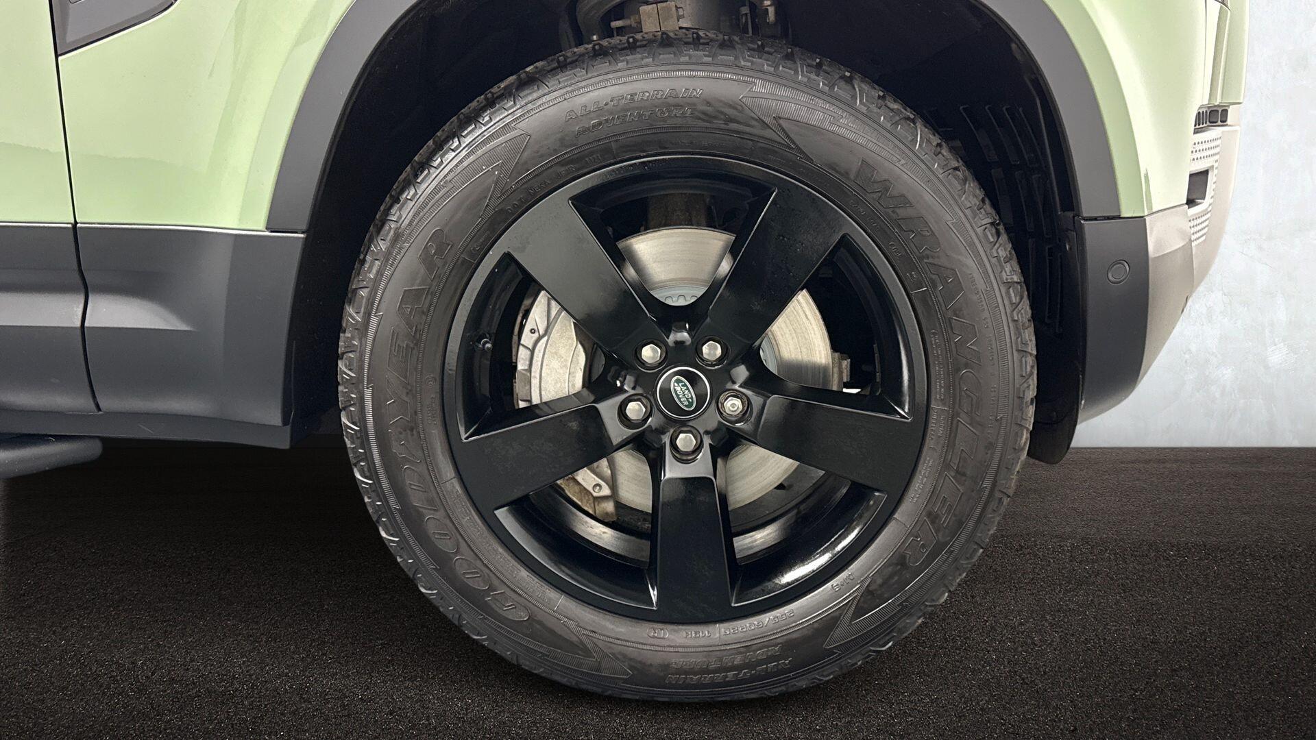 Land Rover Defender view 8