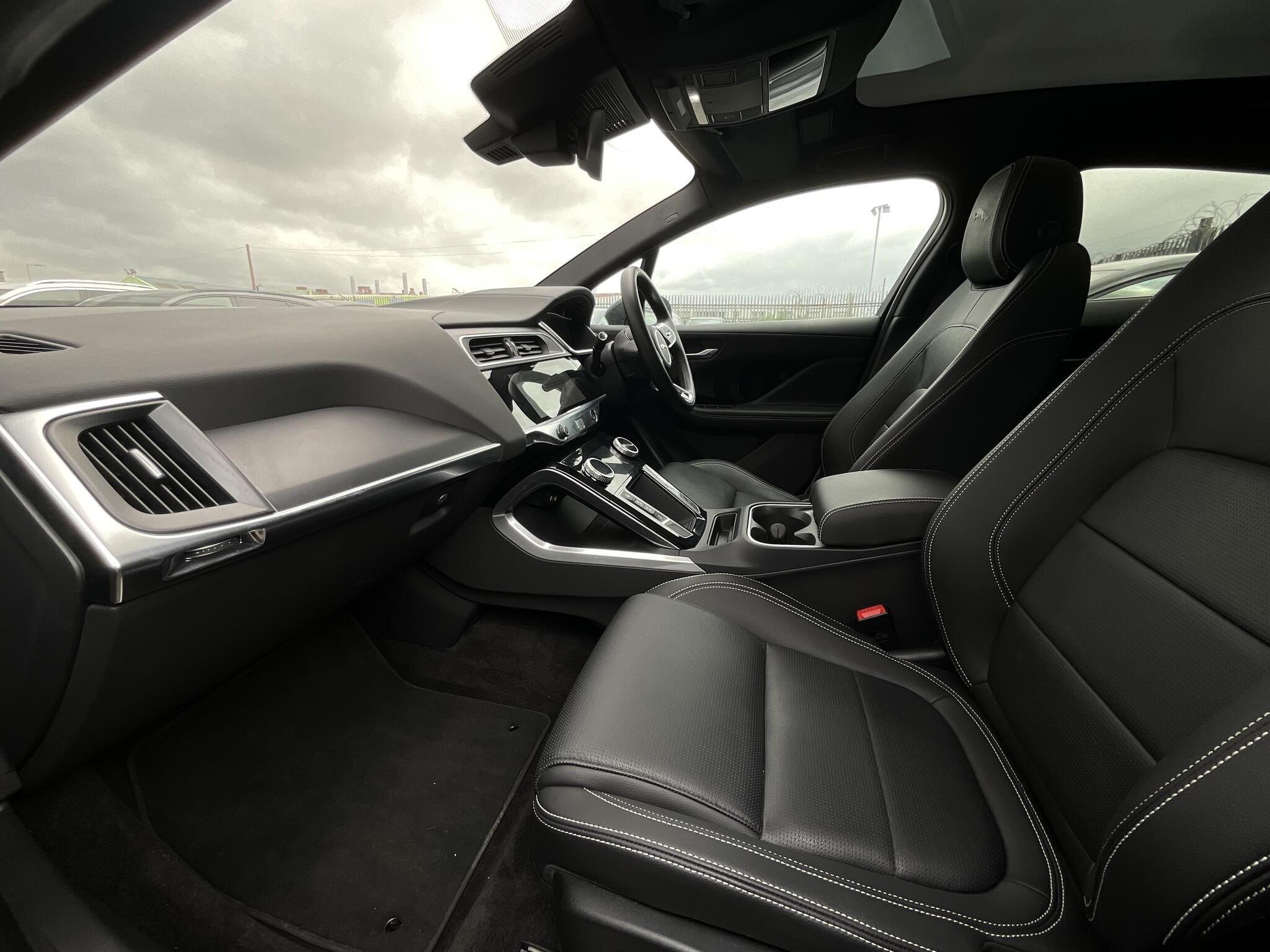 Jaguar I-Pace view 19