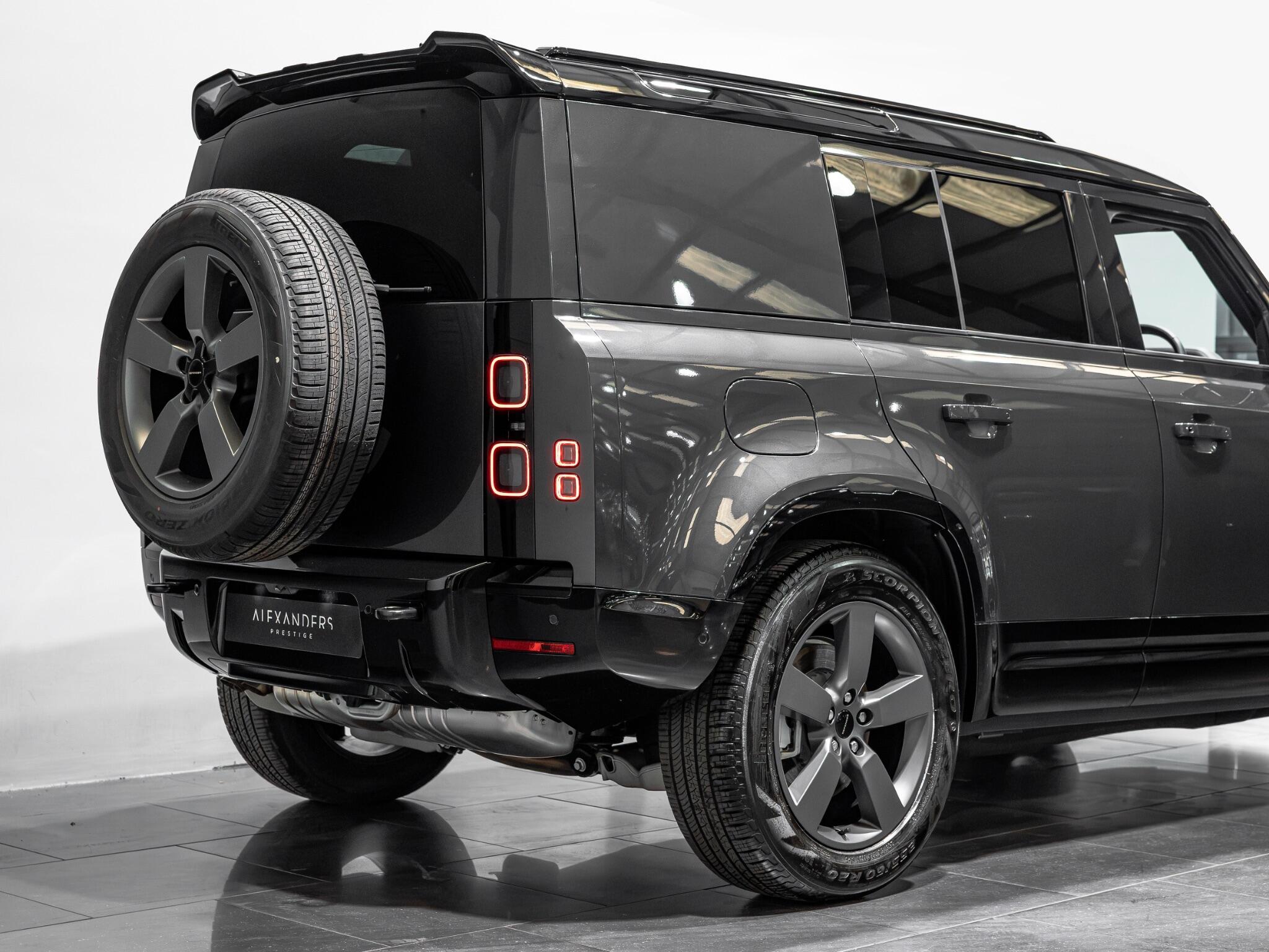 Land Rover Defender view 12
