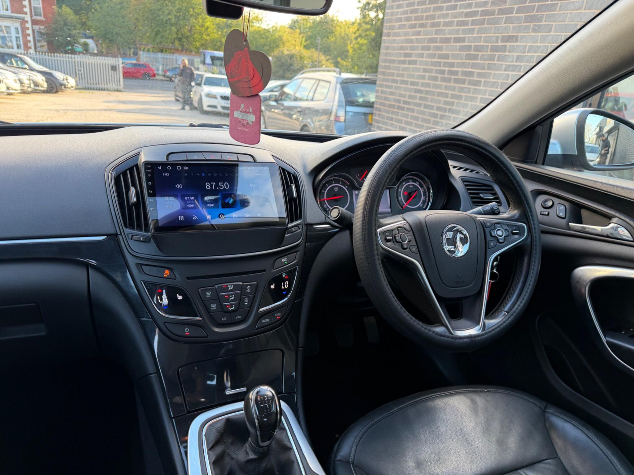 Vauxhall Insignia view 18