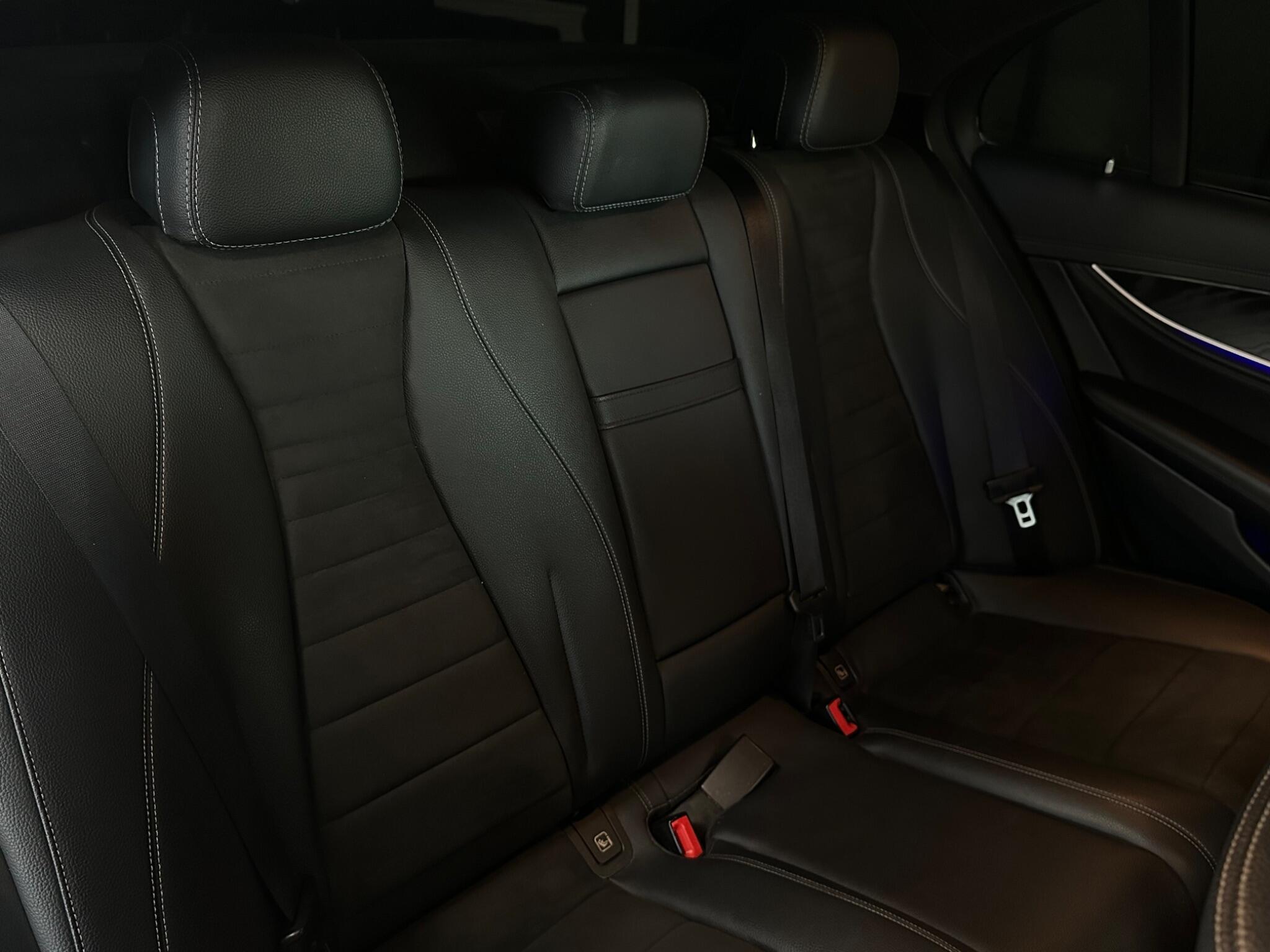 Mercedes-Benz E Class view 33
