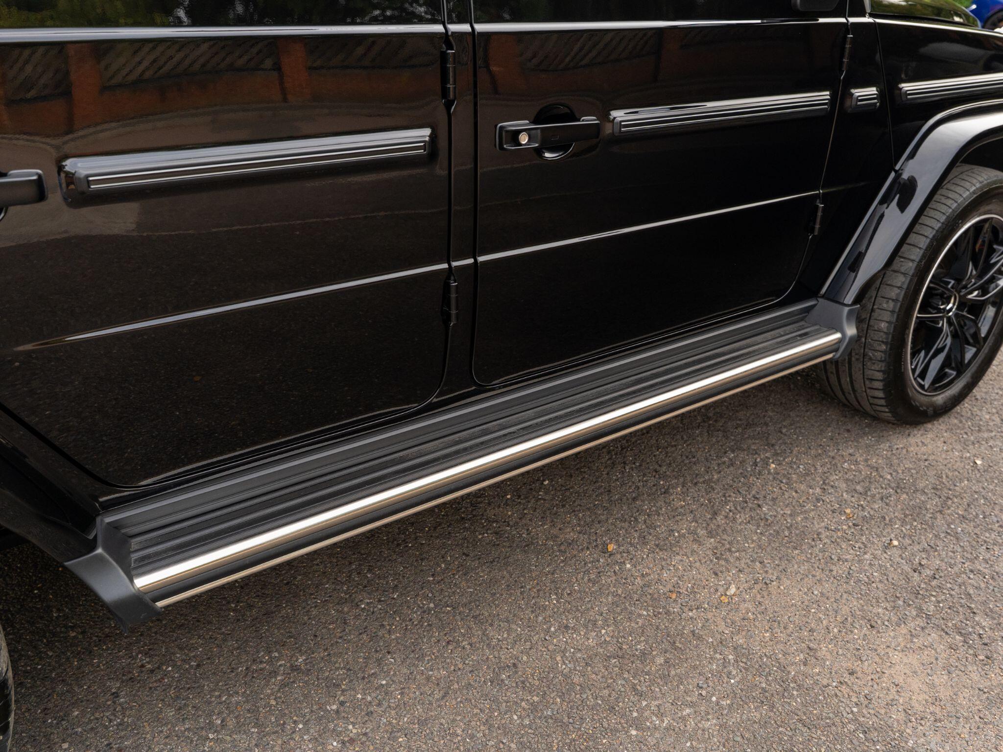 Mercedes-Benz G Class view 22
