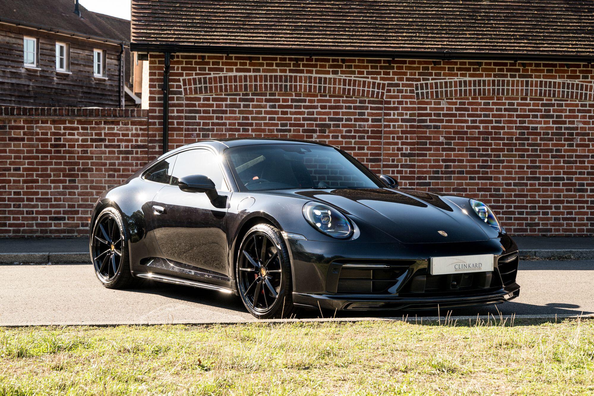 Porsche 911 view 2