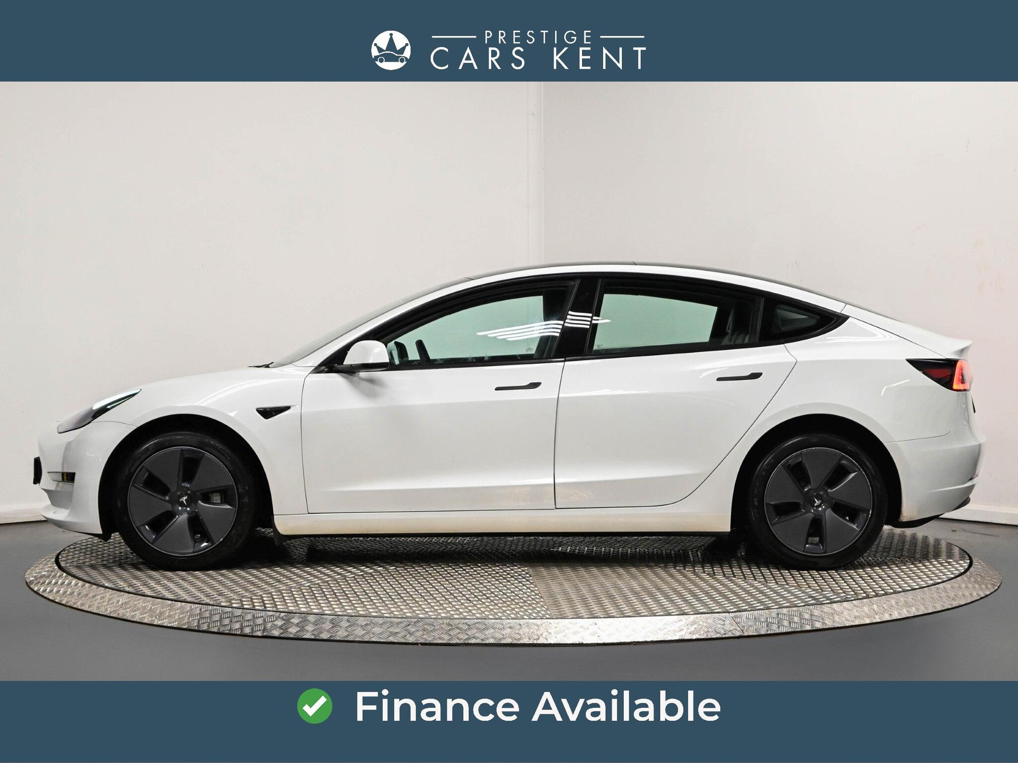 Tesla Model 3 view 4