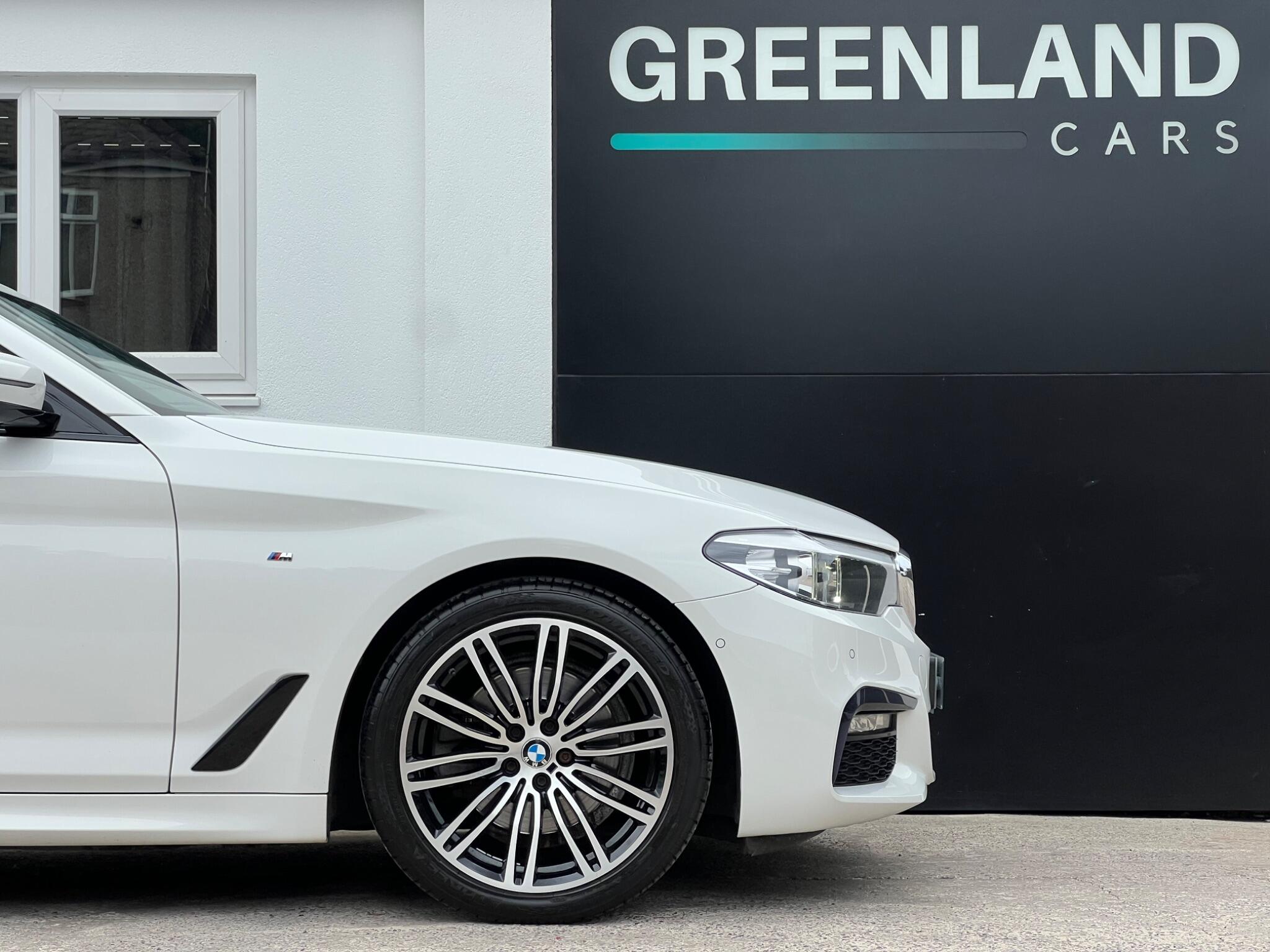BMW 5 Series view 7