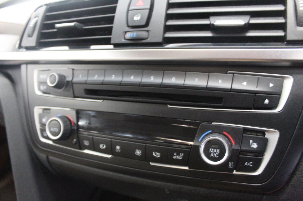 BMW 3 Series view 41