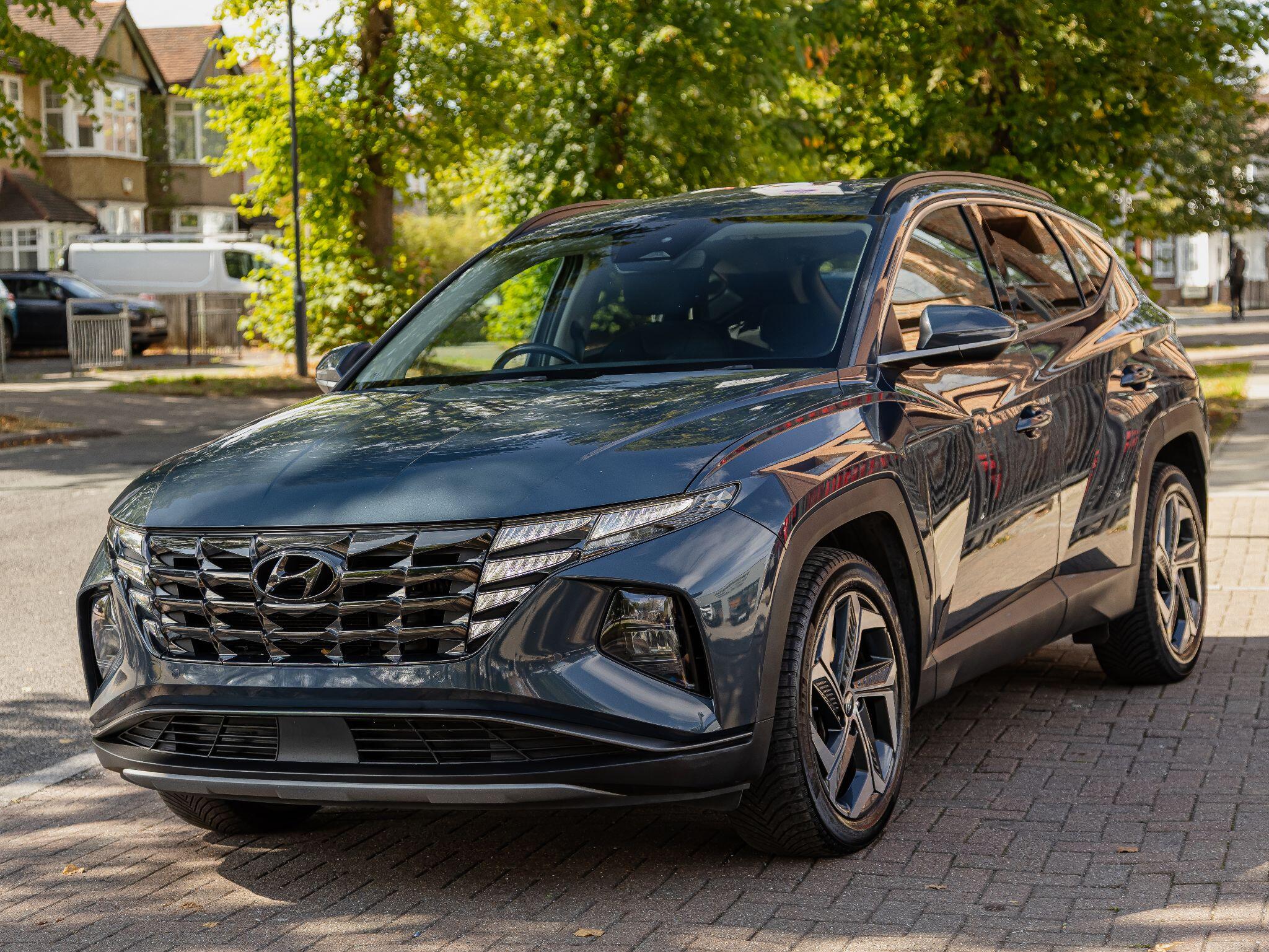 Hyundai Tucson view 3