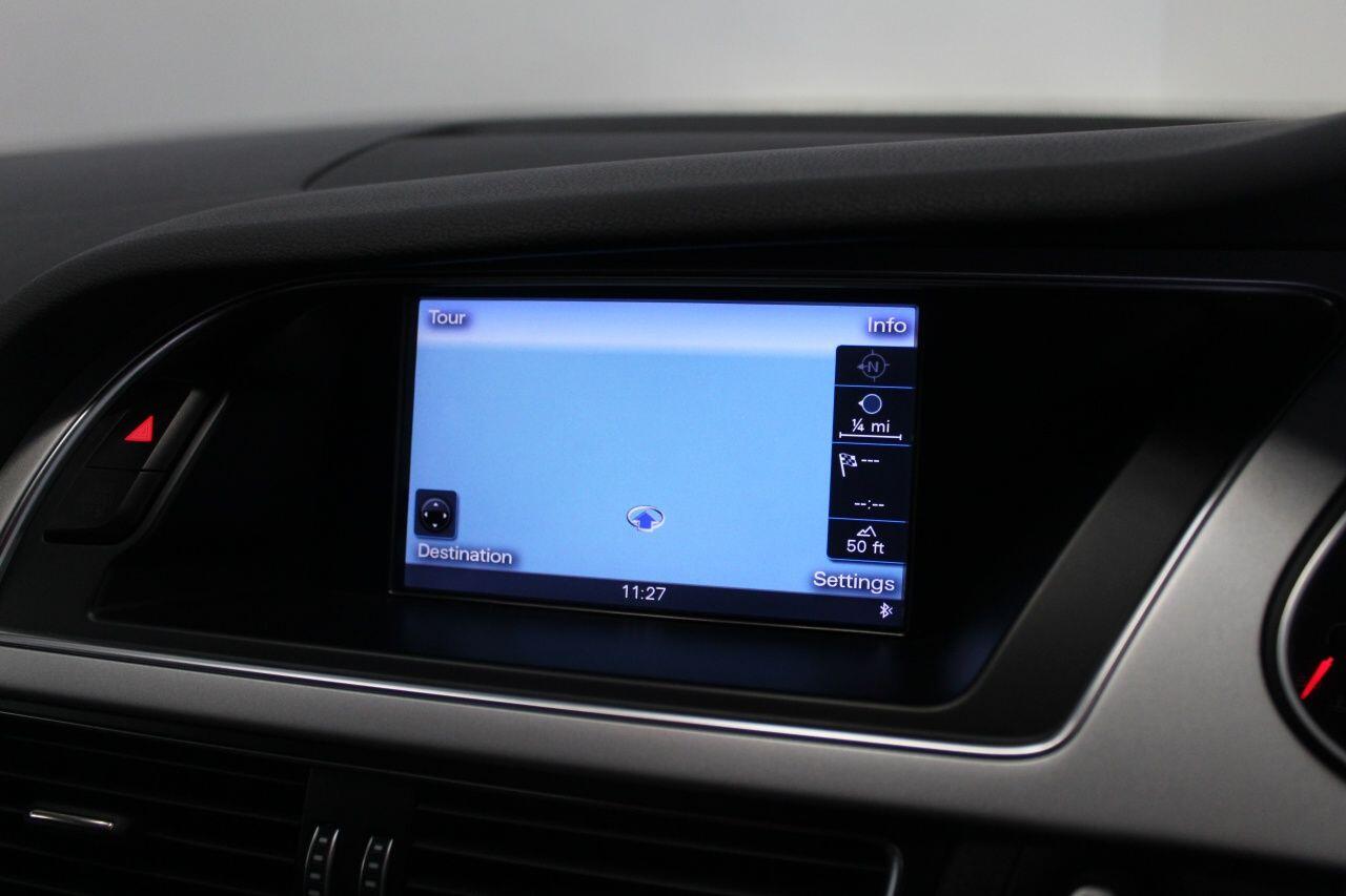 Audi A4 view 34