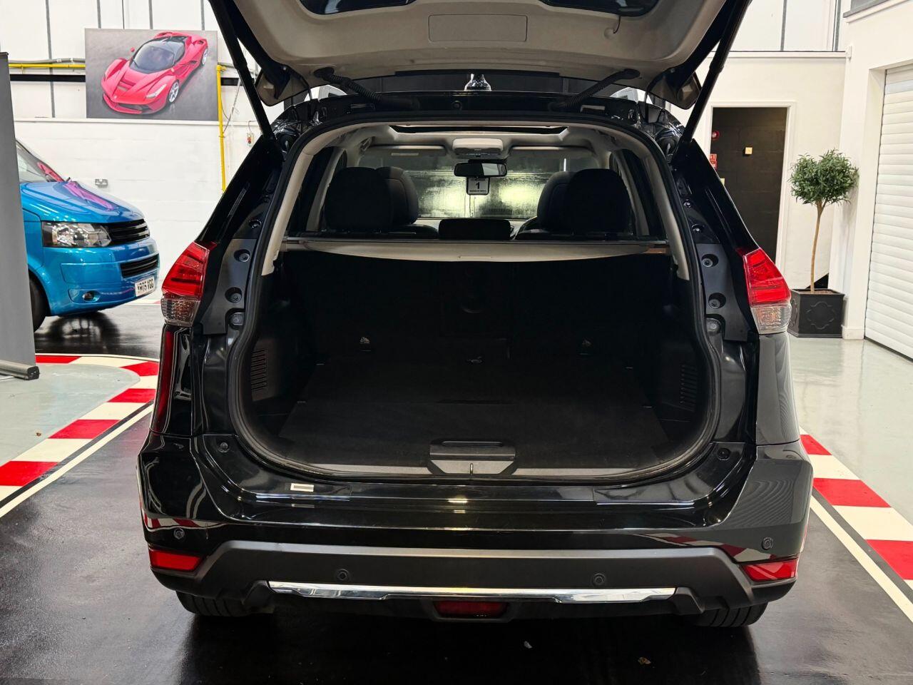 Nissan X-Trail view 9