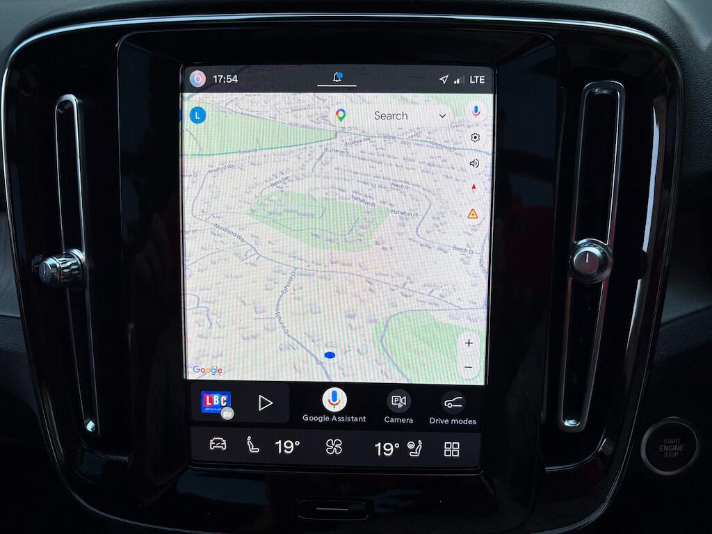 Volvo XC40 view 24