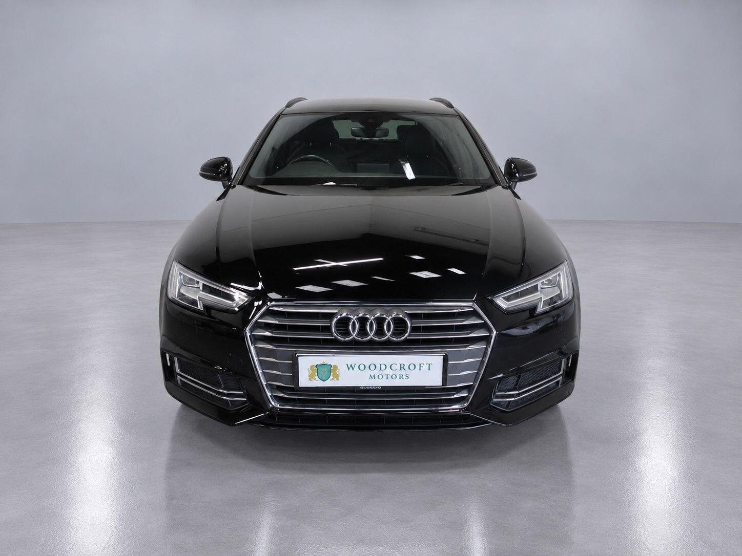 Audi A4 view 13