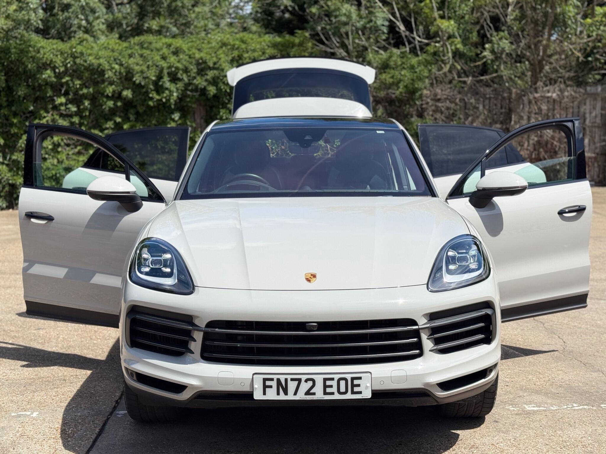 Porsche Cayenne view 10