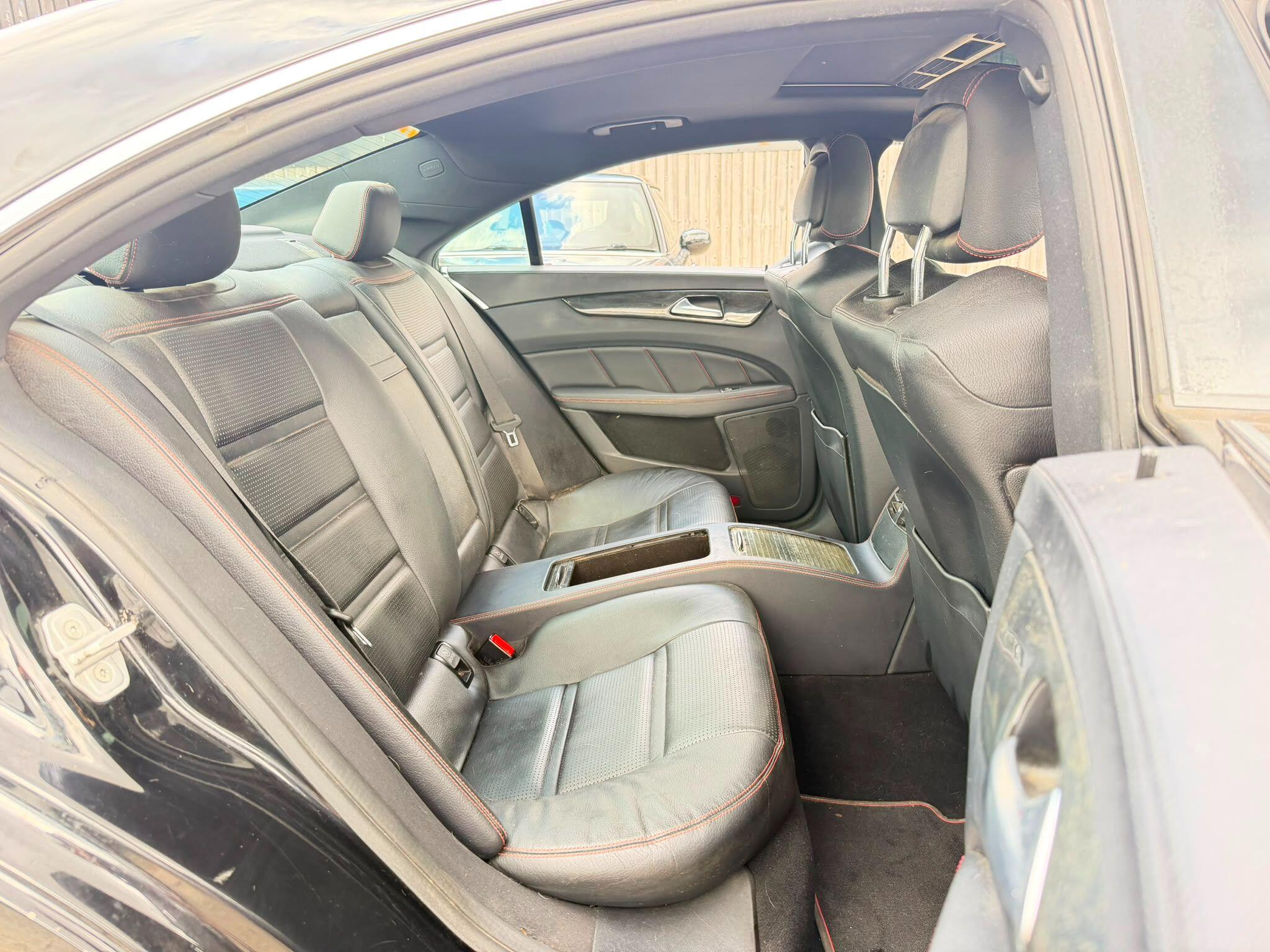 Mercedes-Benz CLS view 12