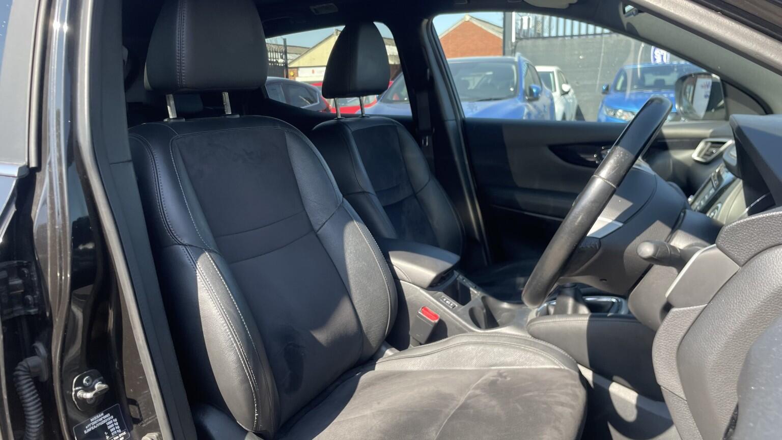 Nissan Qashqai view 2