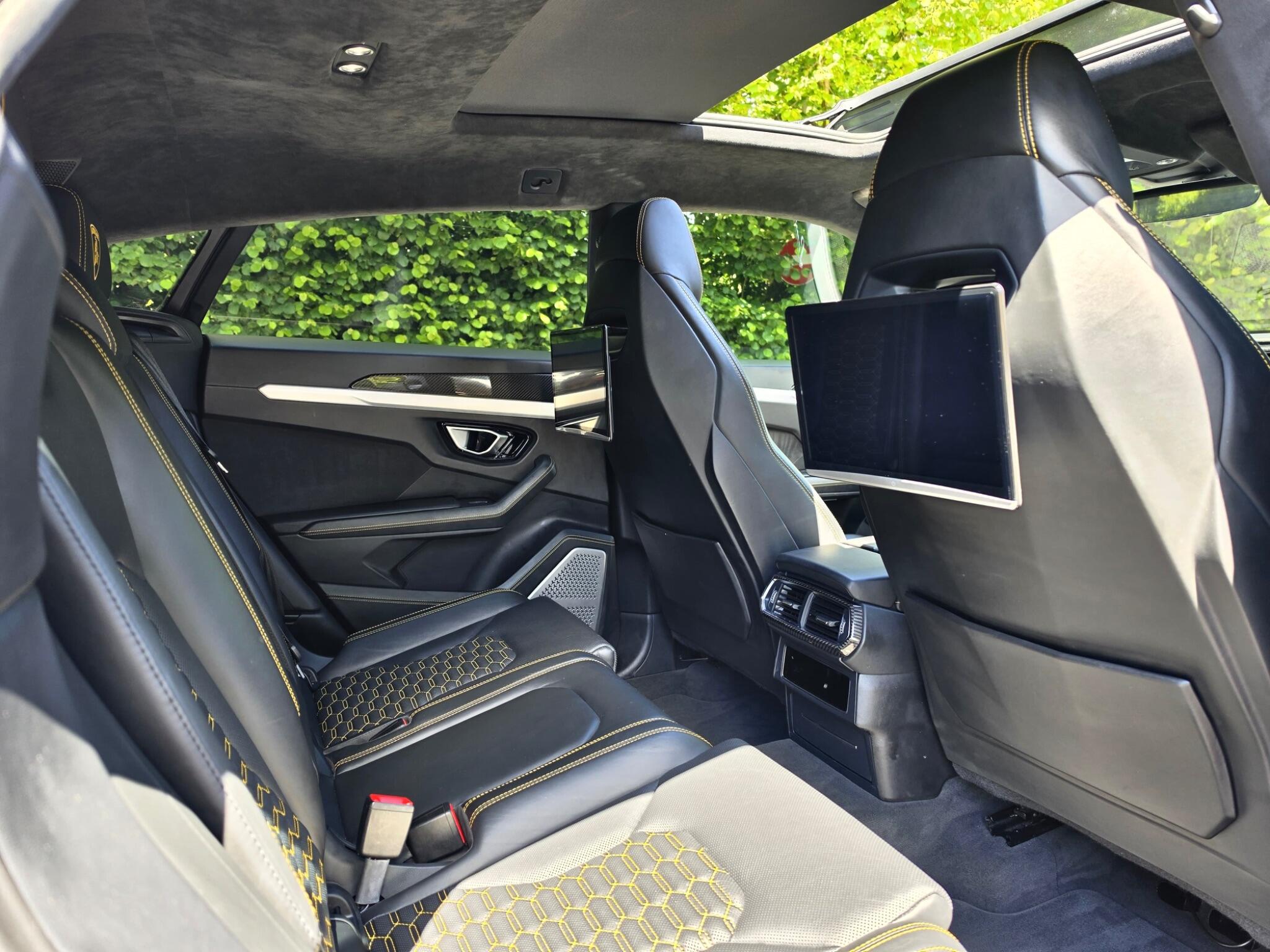 Lamborghini Urus view 2