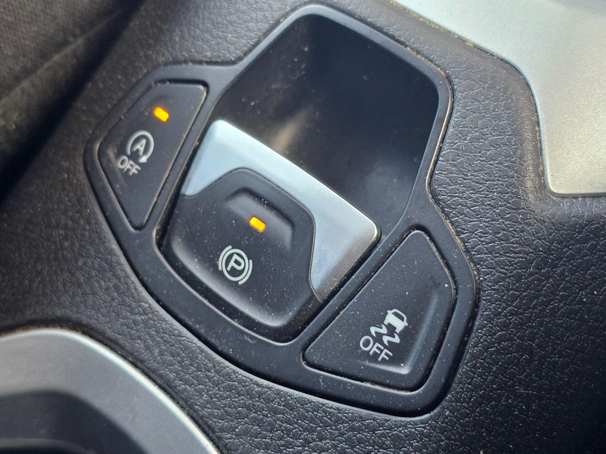 Jeep Renegade view 20