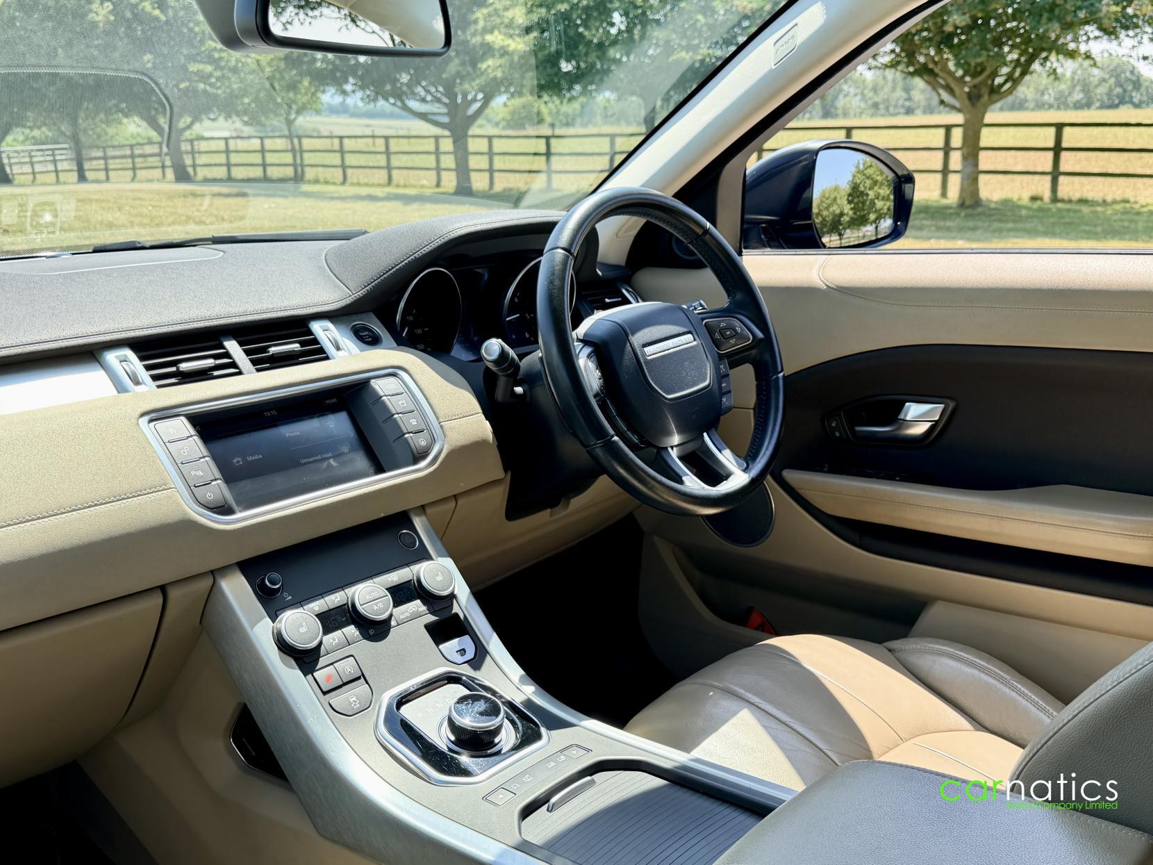 Land Rover Range Rover Evoque view 15