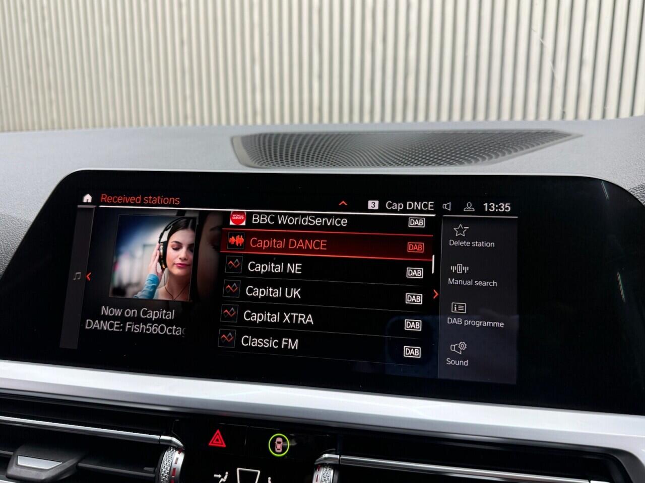 BMW 3 Series view 15