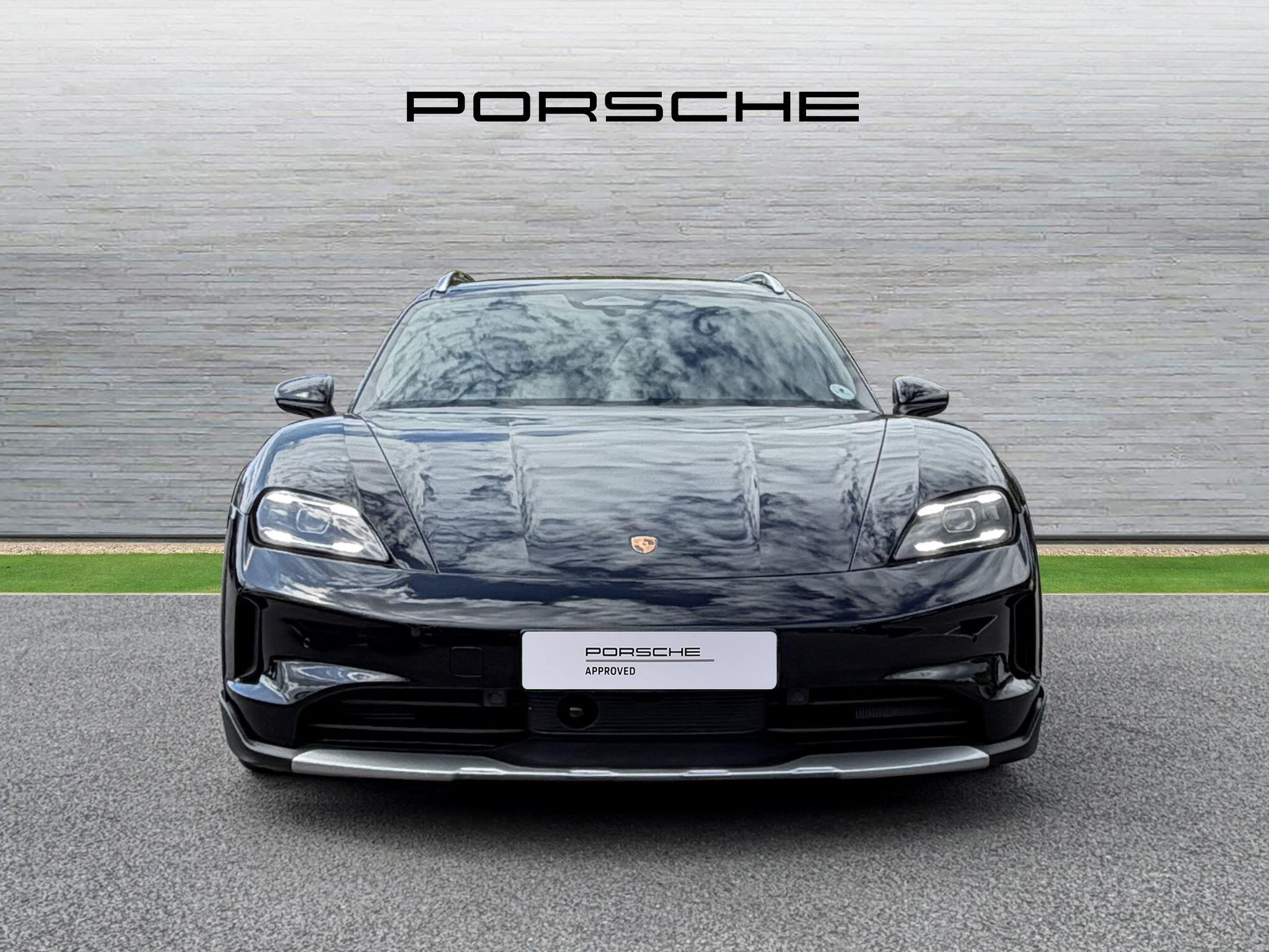 Porsche Taycan view 9