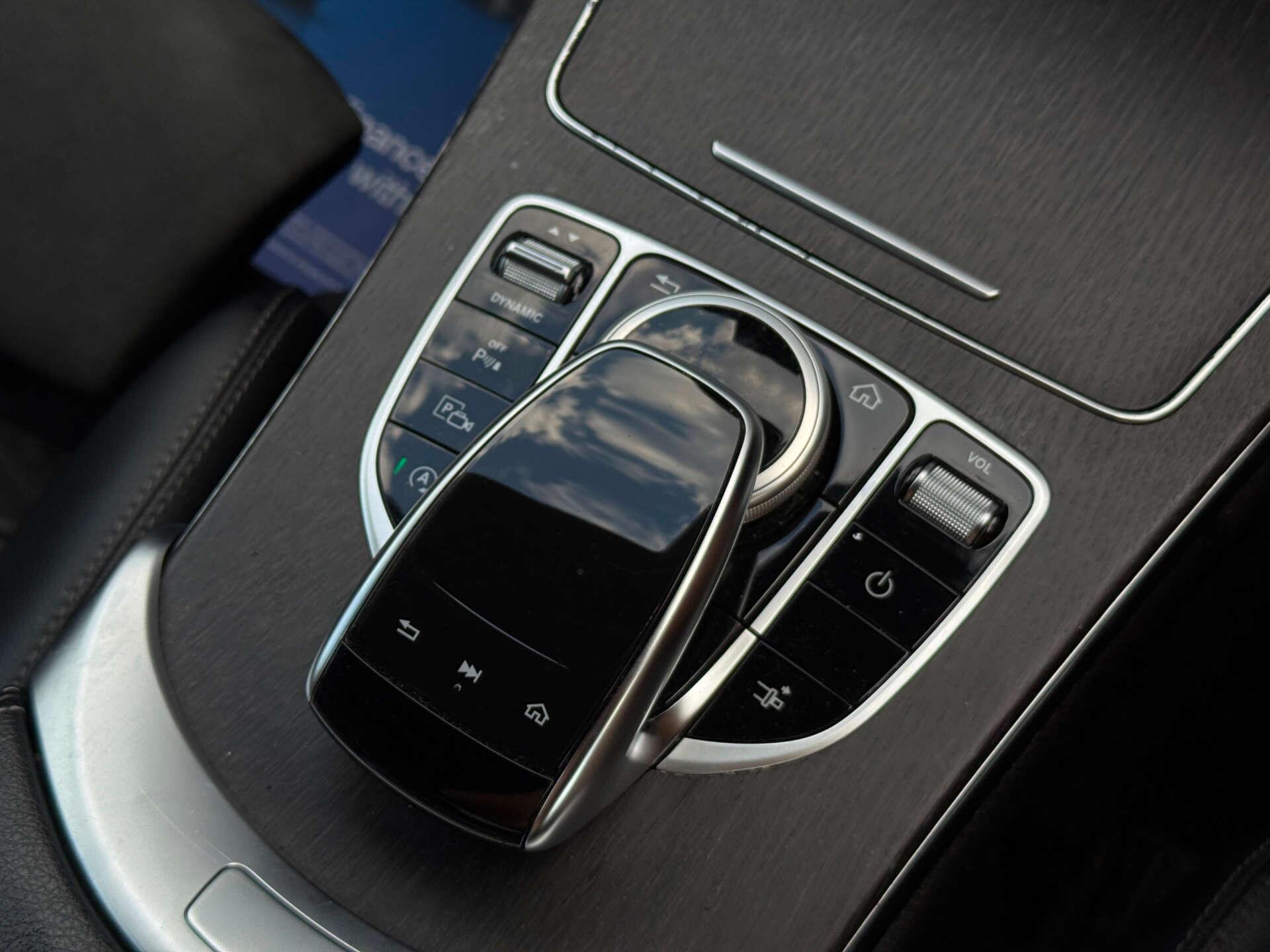Mercedes-Benz C Class view 49