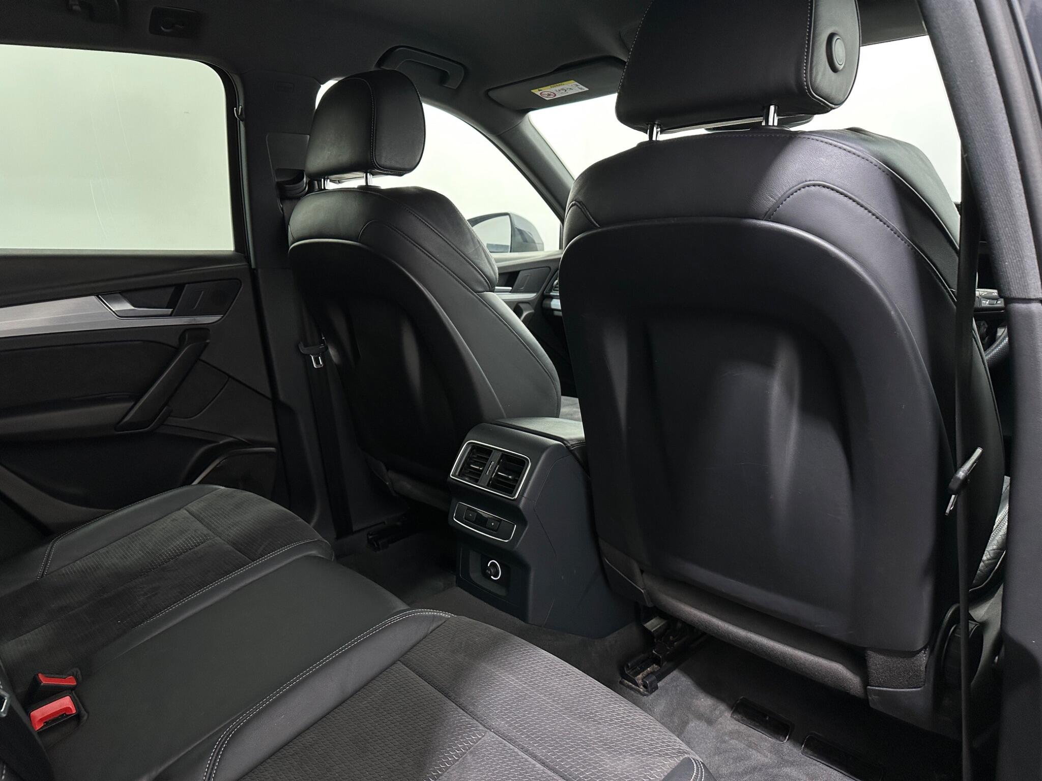 Audi Audi Q5 view 42