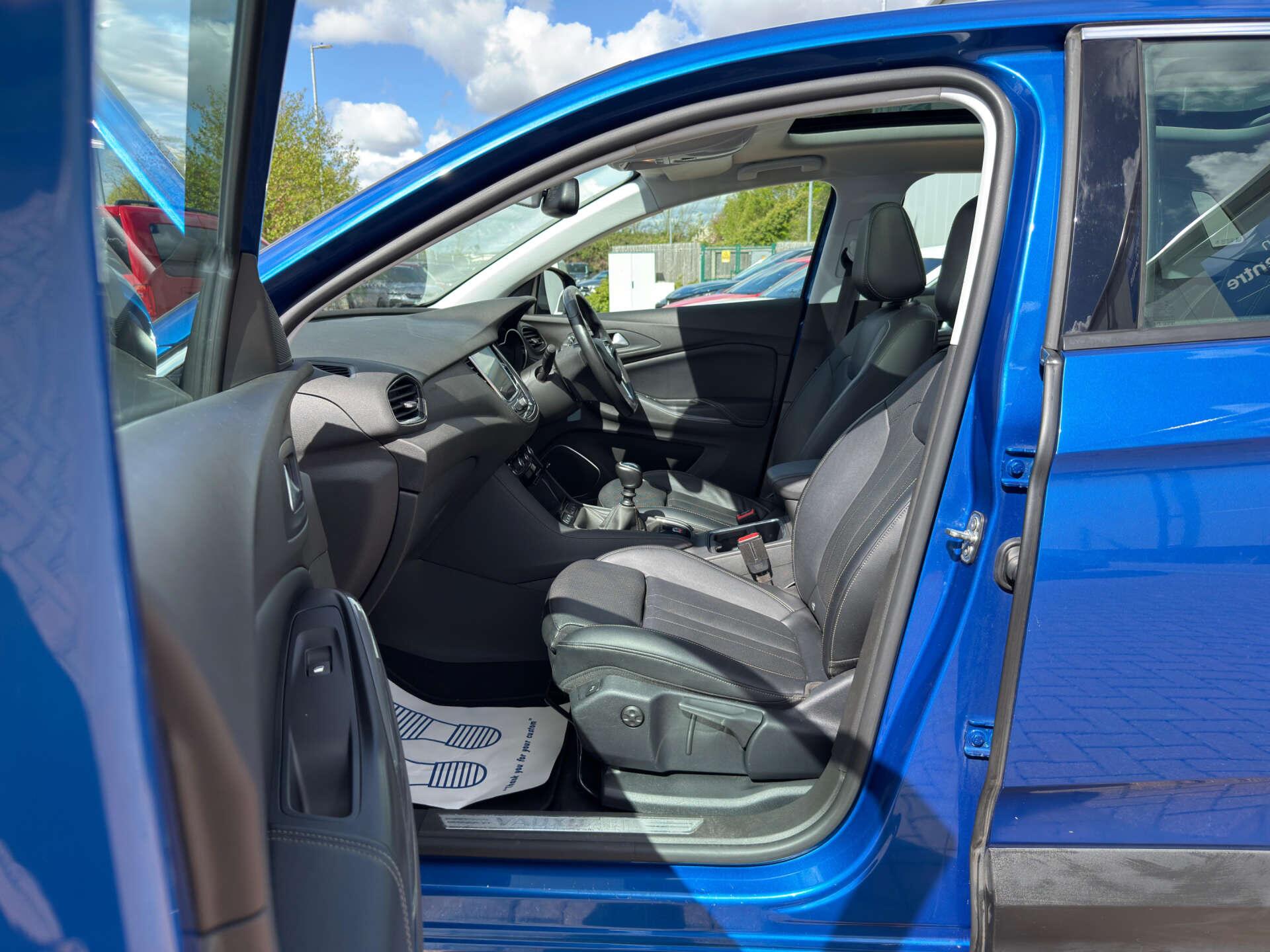 Vauxhall Grandland X view 63