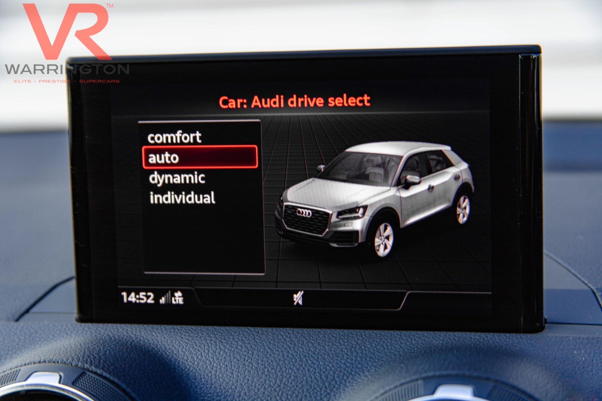 Audi Q2 view 25