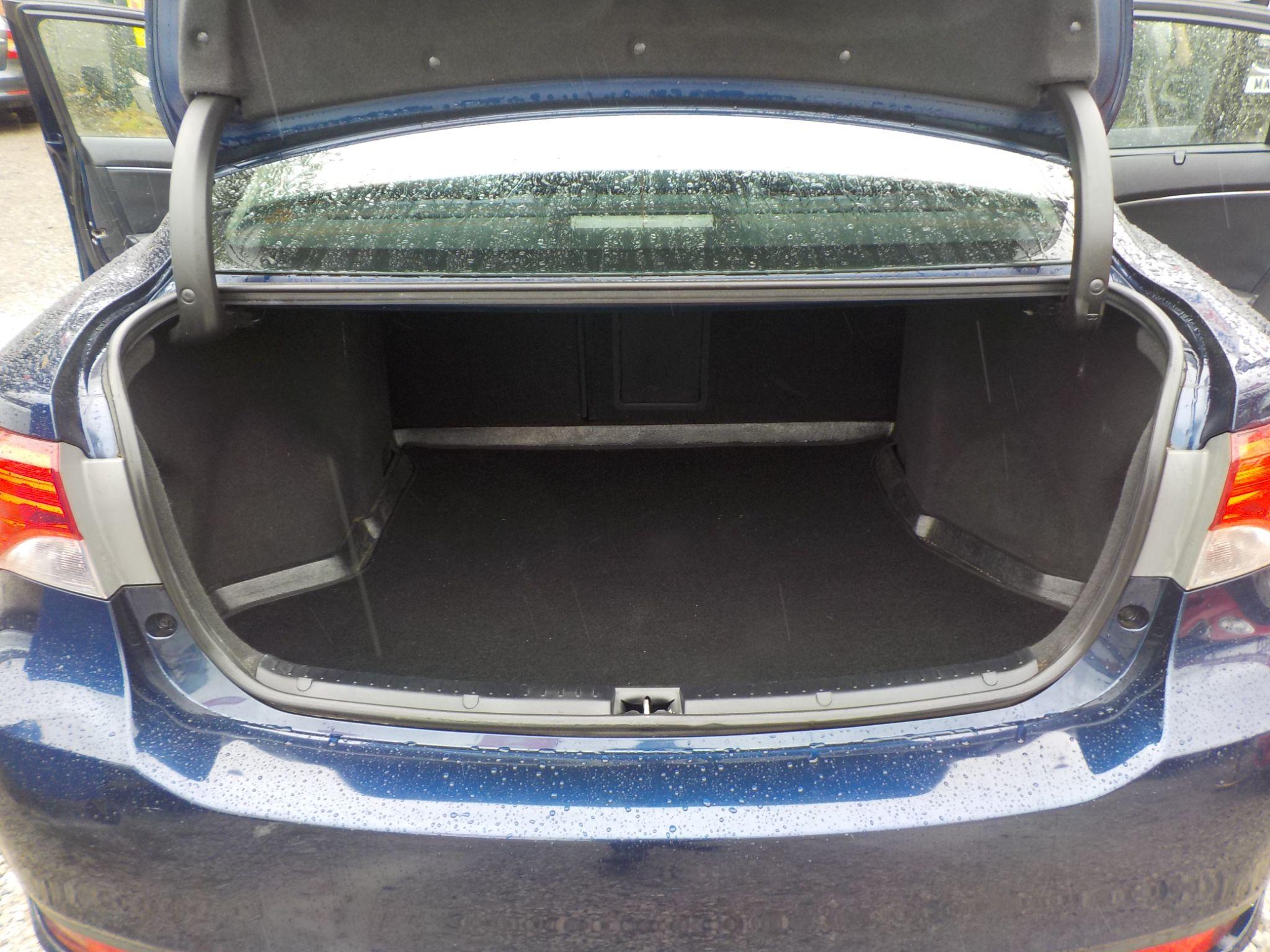 Toyota Avensis 2.0 D-4D Icon Plus Euro 5 4dr