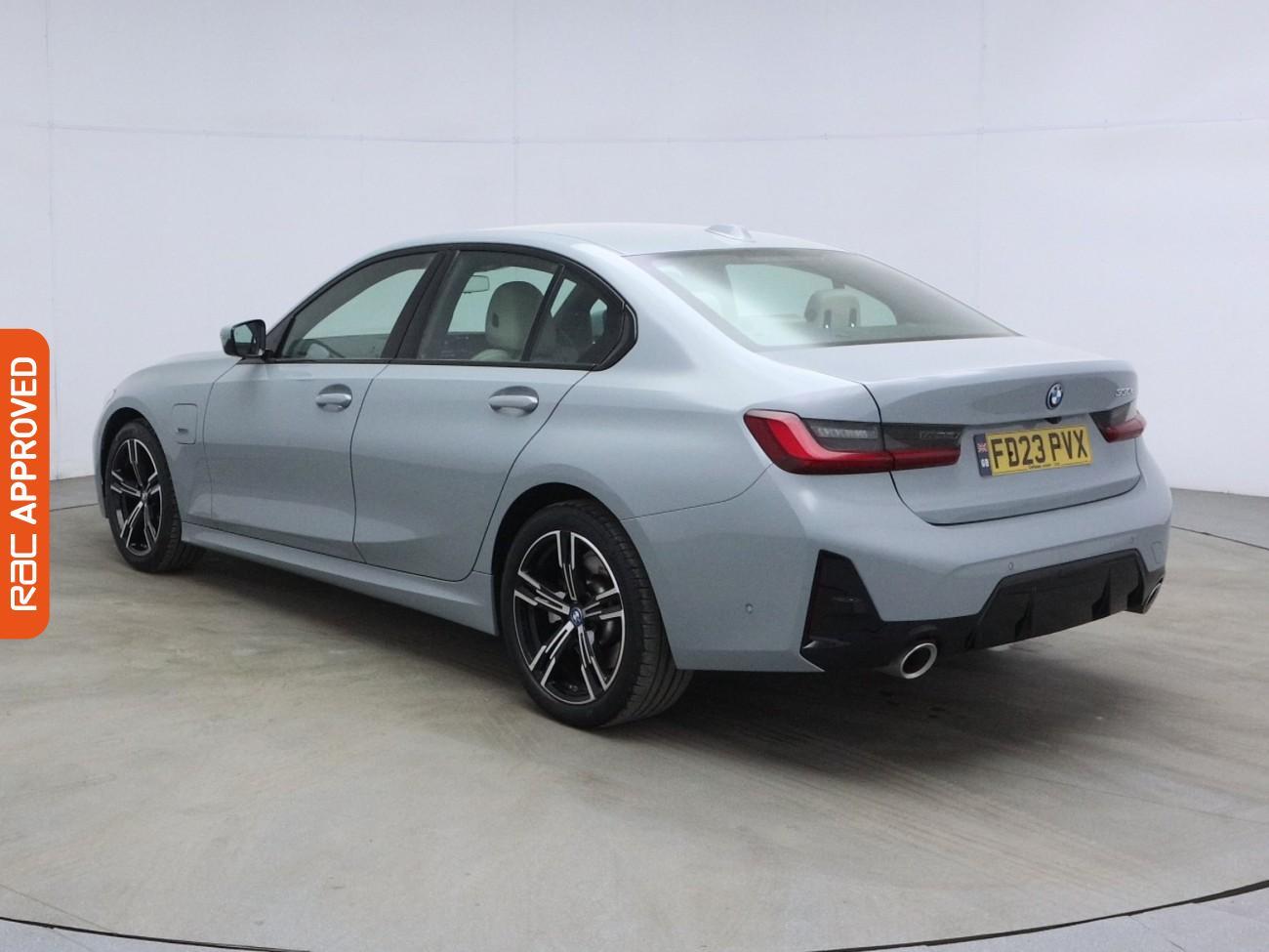 BMW 3 Series view 5