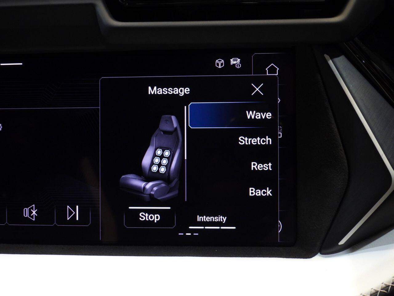 Lamborghini Urus view 76