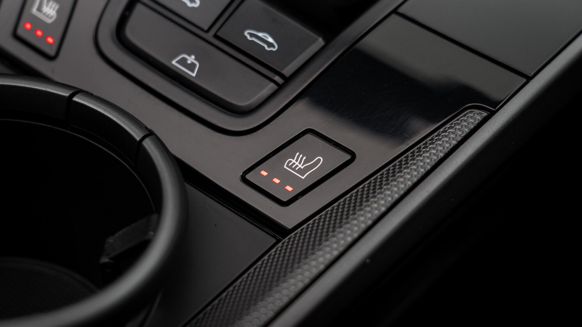 Porsche 911 view 48