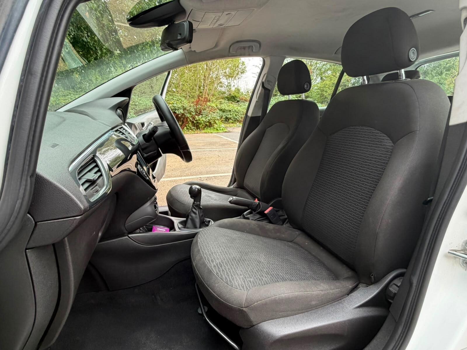 Vauxhall Corsa view 31