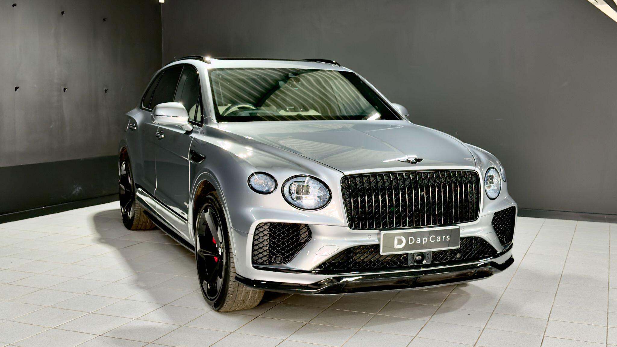 Bentley Bentayga view 6