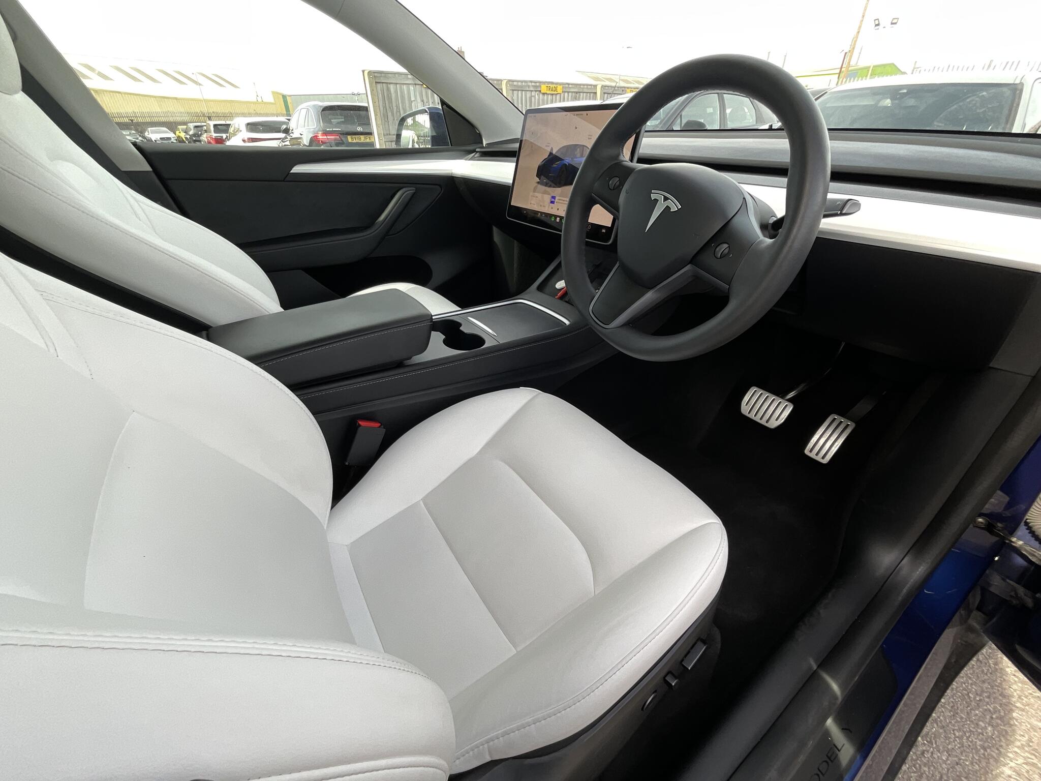 Tesla Model Y view 8
