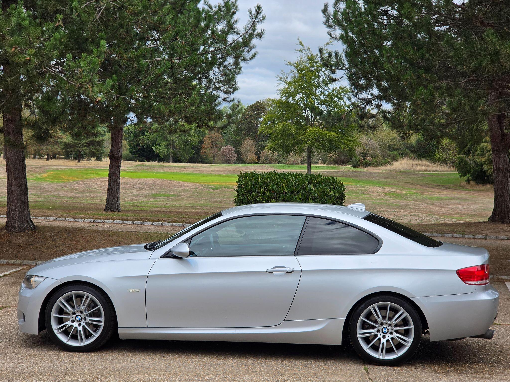BMW 3 Series view 10