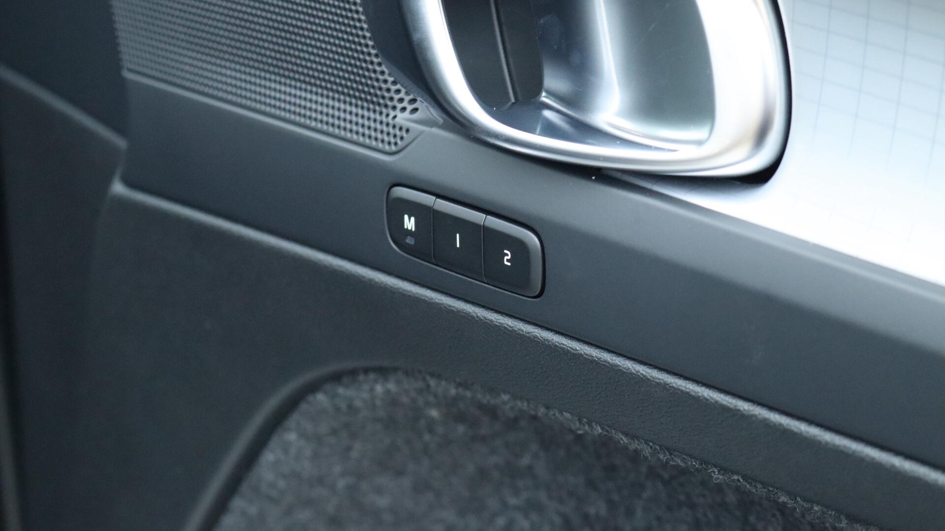 Volvo XC40 view 31