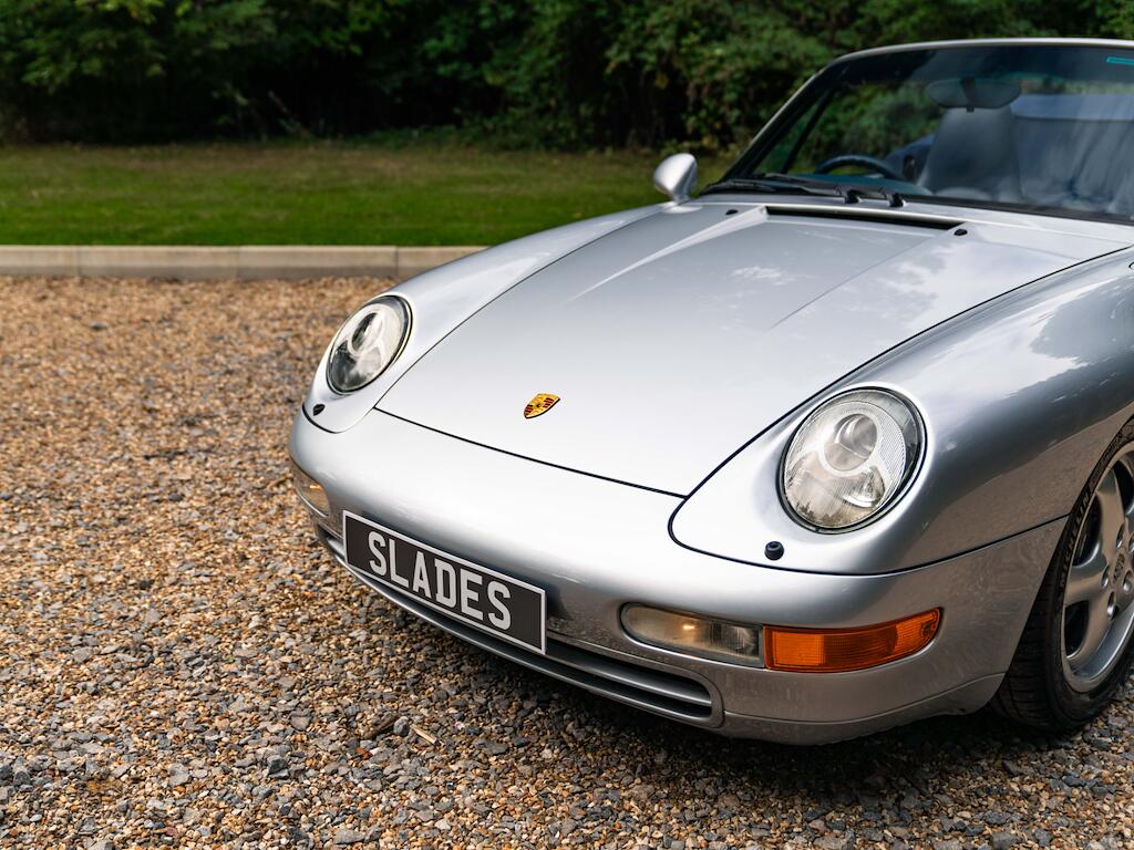 Porsche 911 view 11