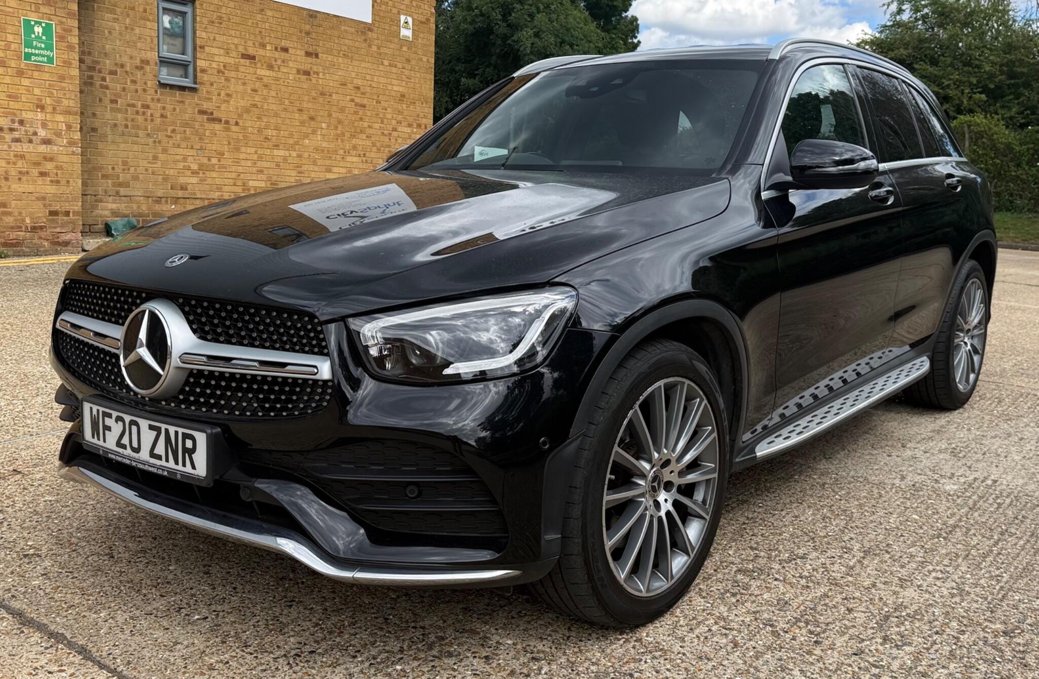Mercedes-Benz GLC view 3