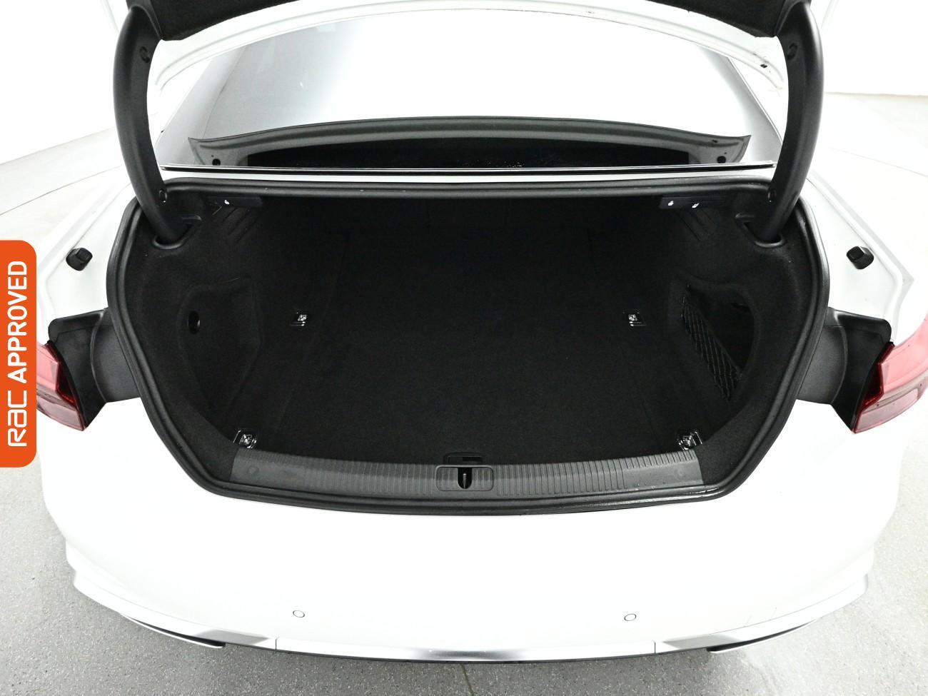 Audi A5 view 28