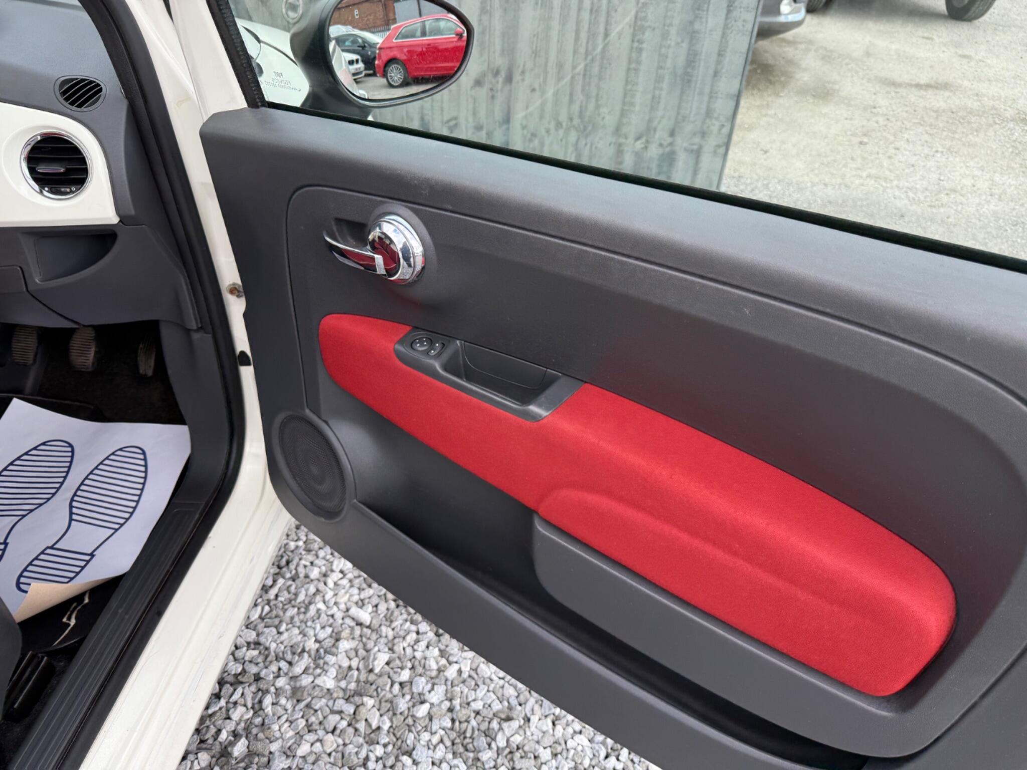 2010 Fiat 500C image 15