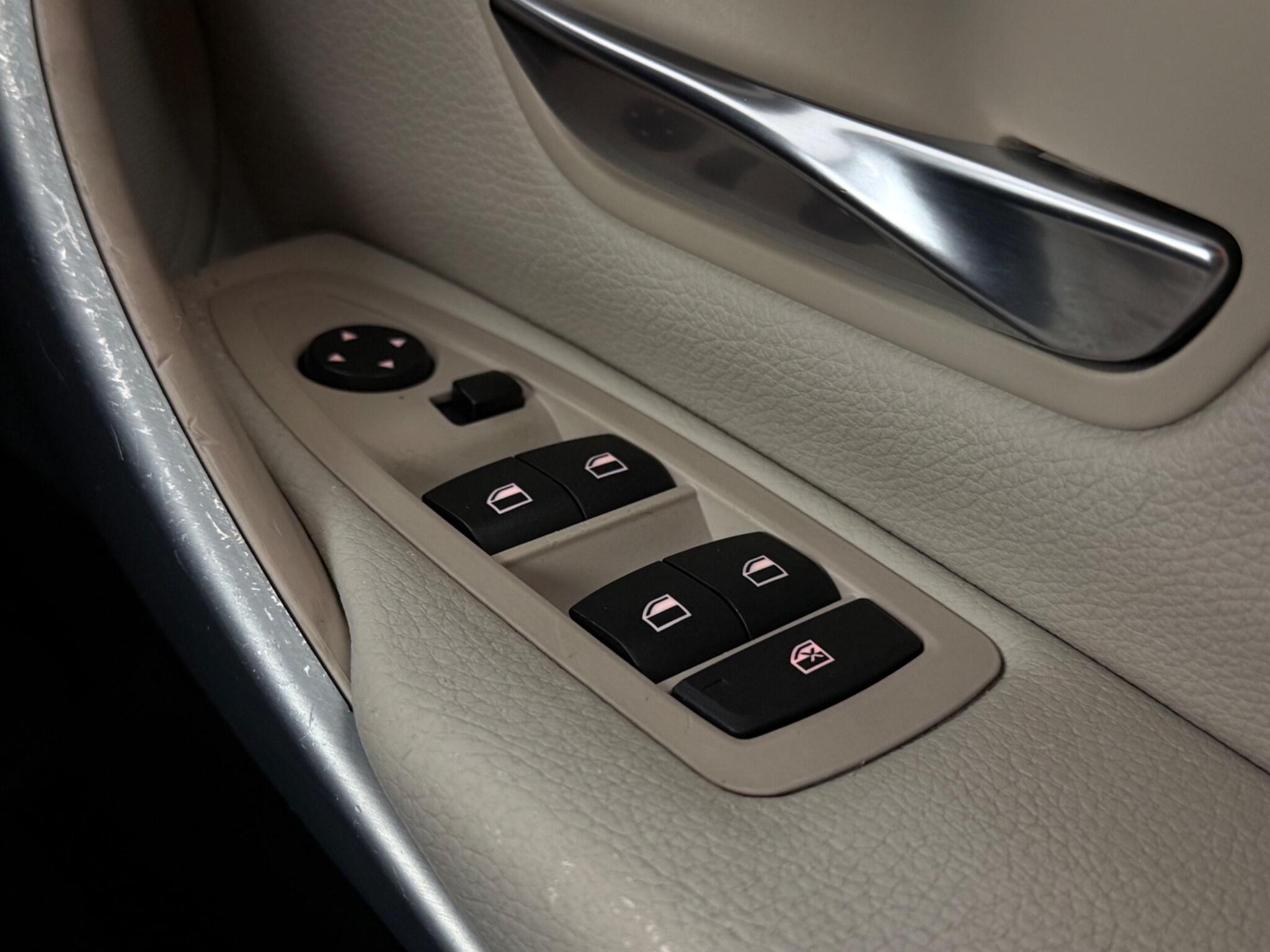 BMW 4 Series view 18